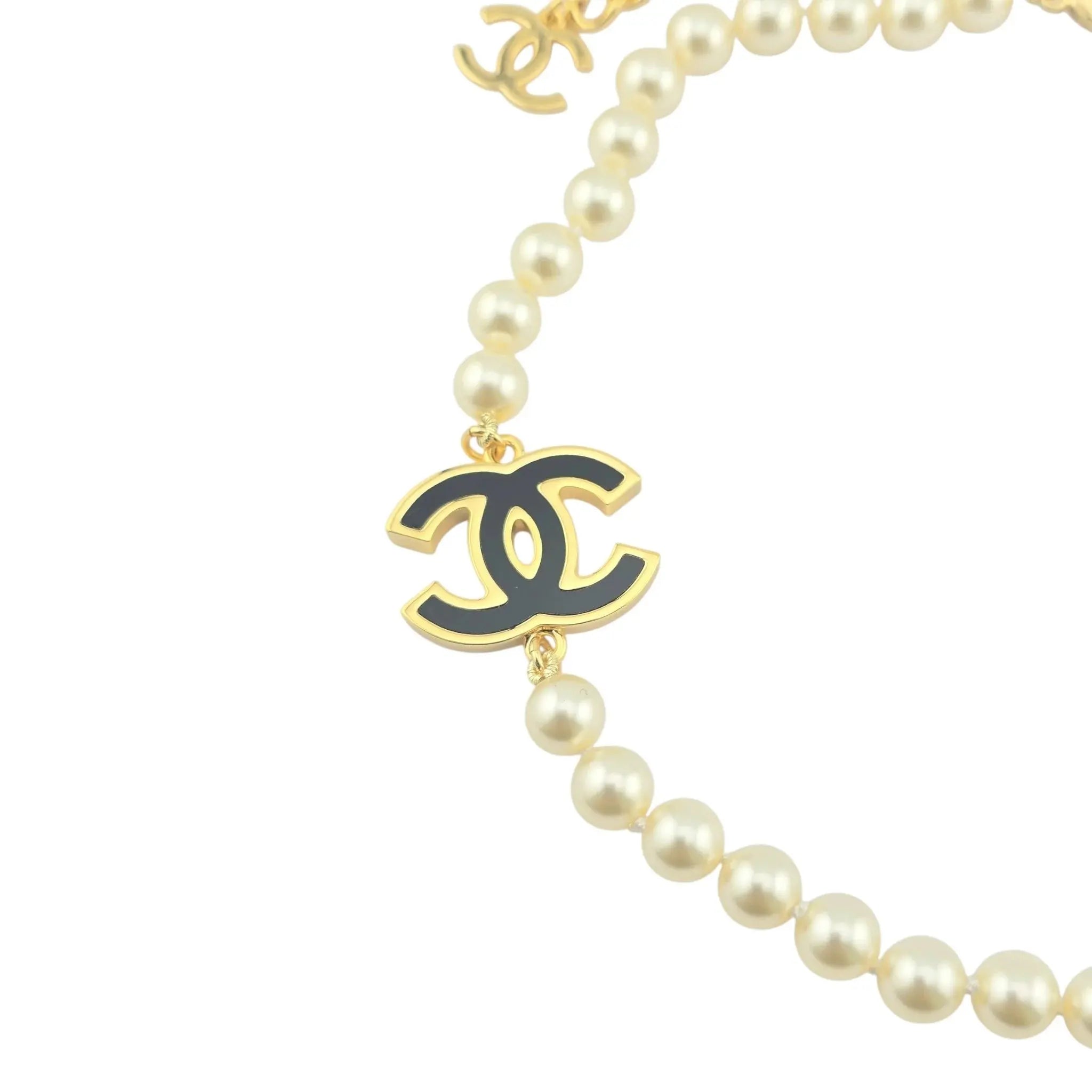 Chanel CC Faux Pearl Resin Pendant Necklace B24 CHANEL