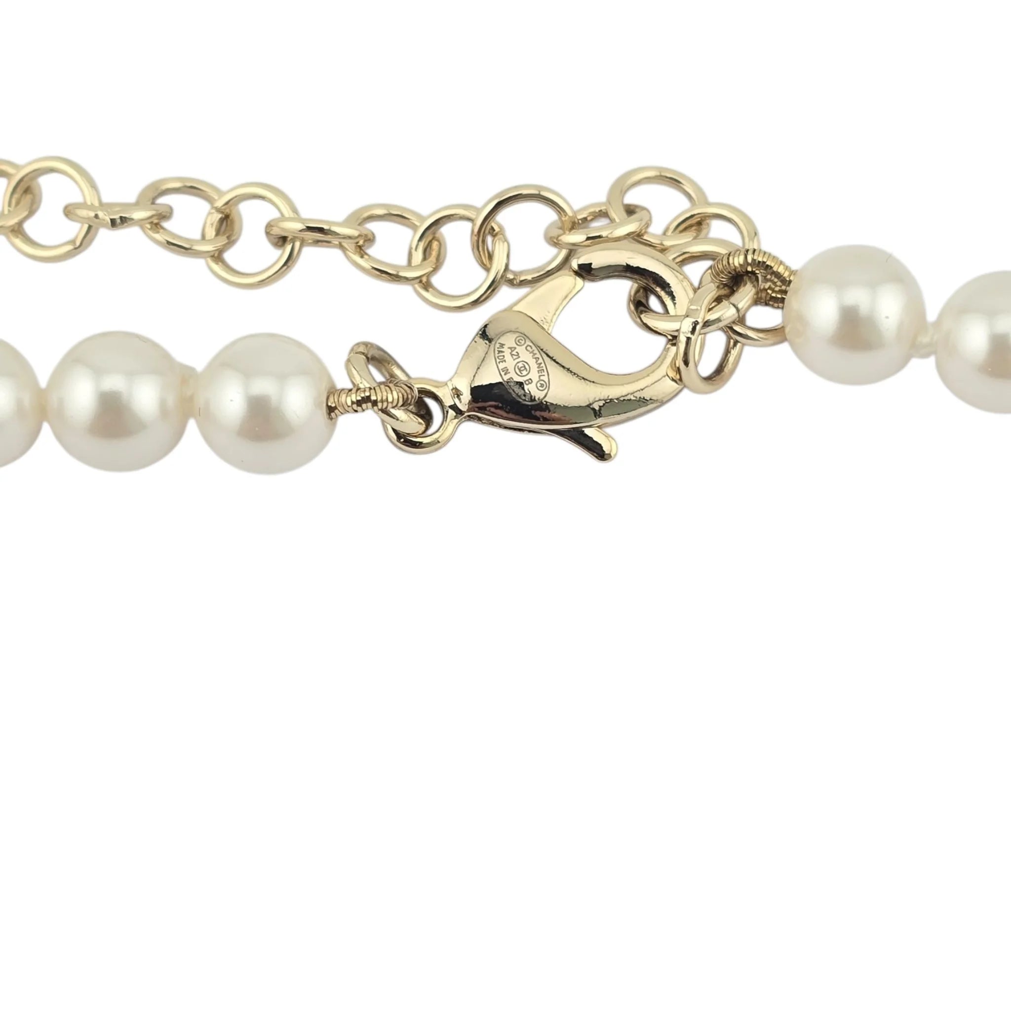 Chanel CC Pearl Crystal Heart Gold Short Necklace A21 CHANEL