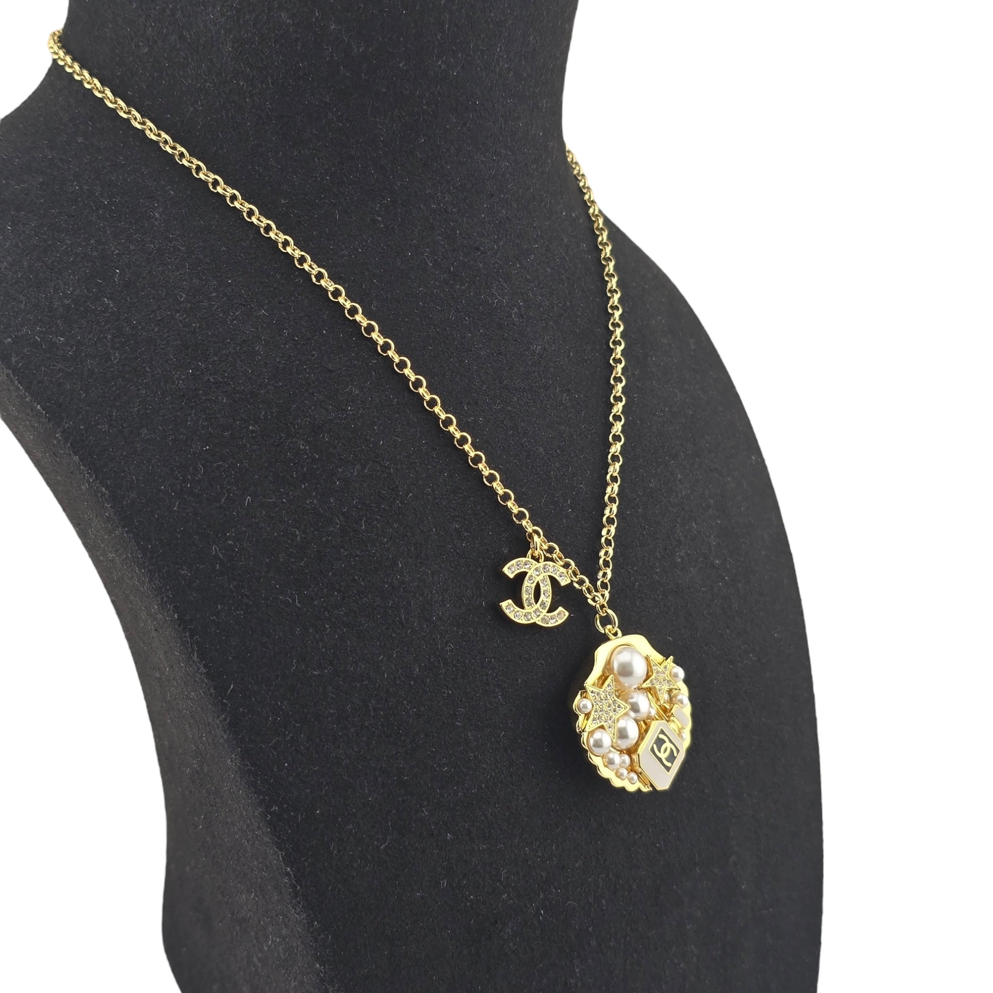 Chanel CC Shell Pendant Gold Necklace 2025 CHANEL