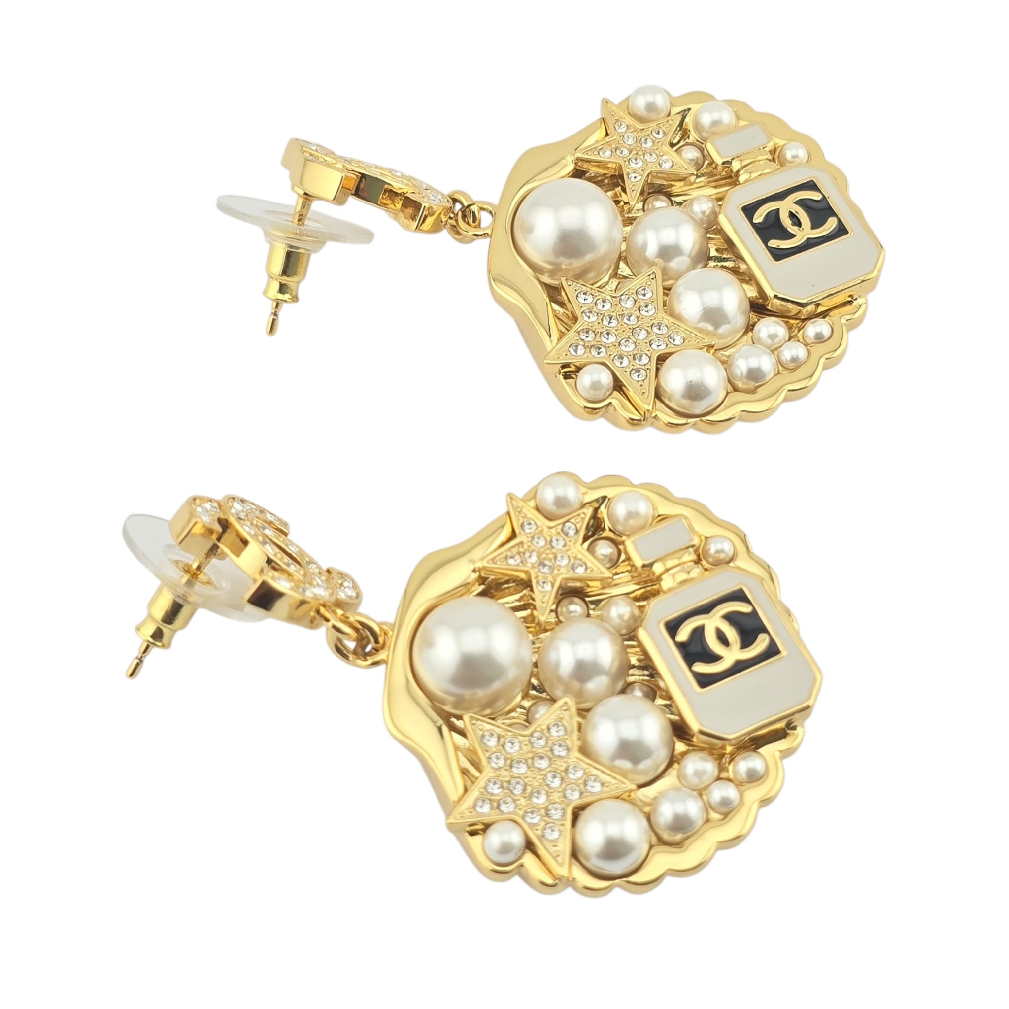 Chanel CC Shell Gold Faux Pearls Earrings 2025 CHANEL