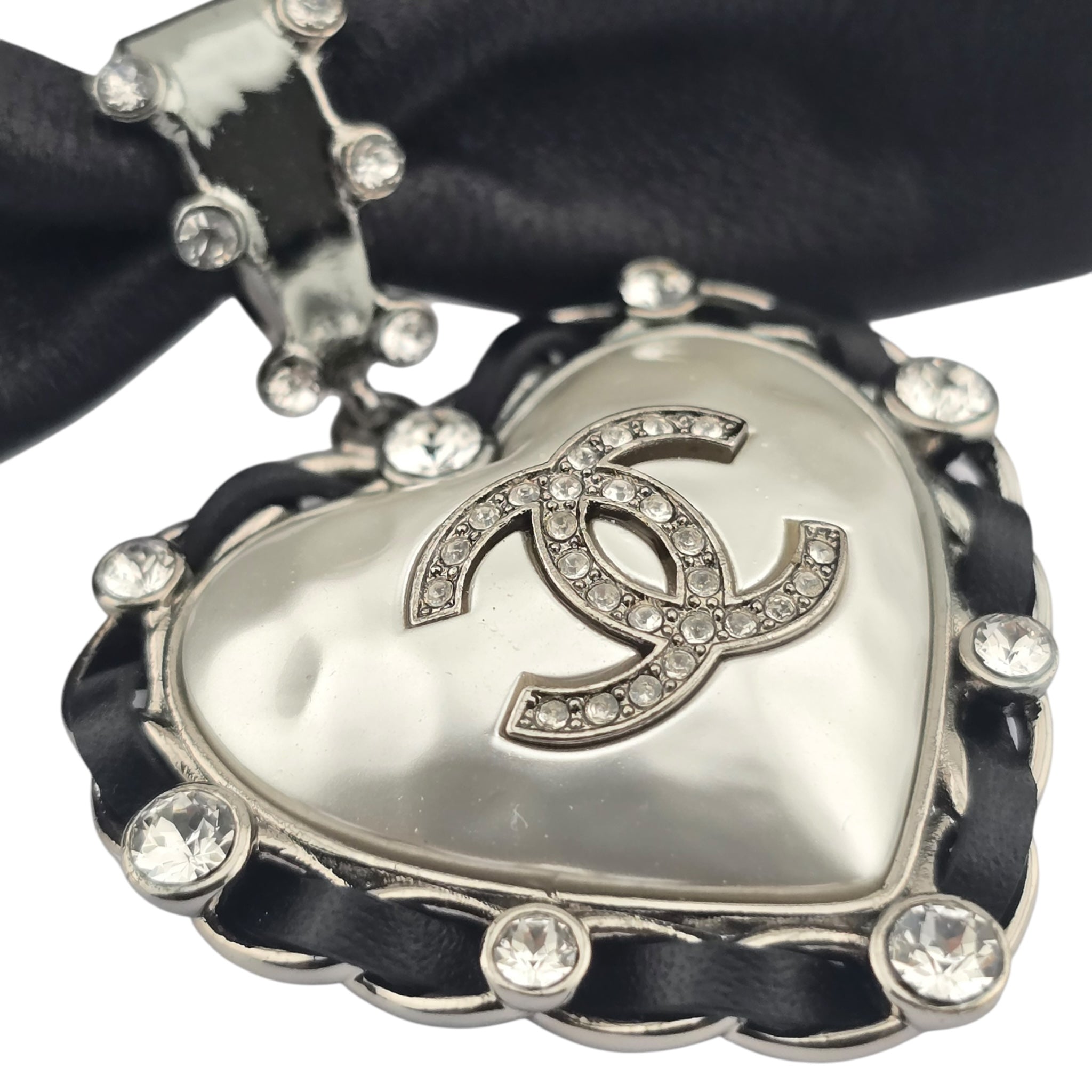 Chanel CC Lambskin Crystal Heart Choker Ruthenium Black CHANEL