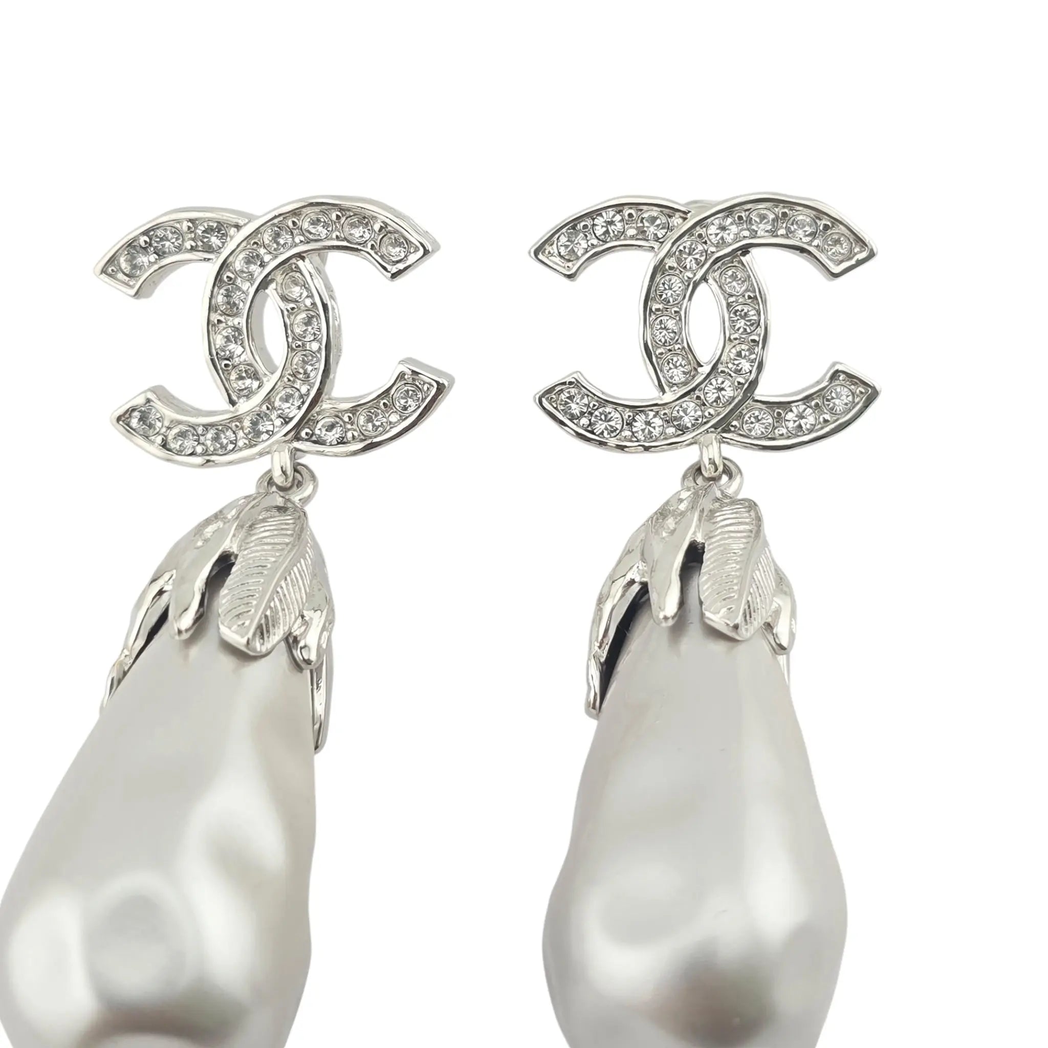 Chanel CC Faux Pearl Silver Leaf Earrings 2025 CHANEL