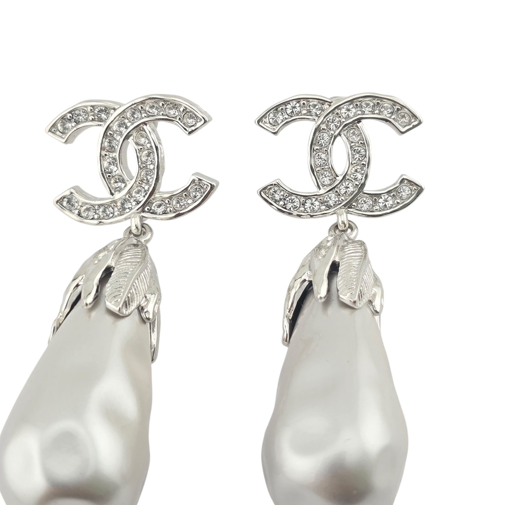Chanel CC Faux Pearl Silver Leaf Earrings 2025 CHANEL