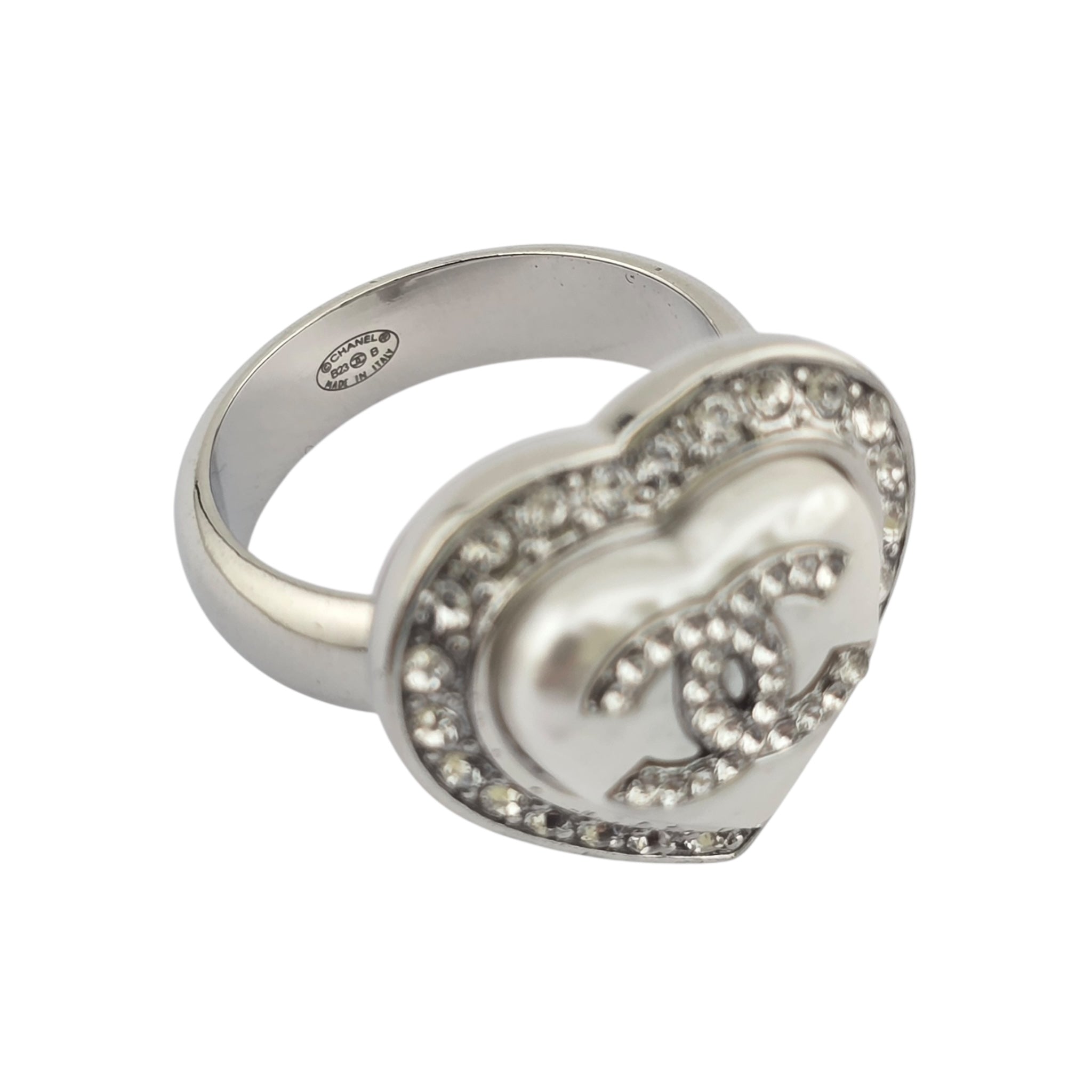 Chanel CC Silver Heart Pearly White Ring