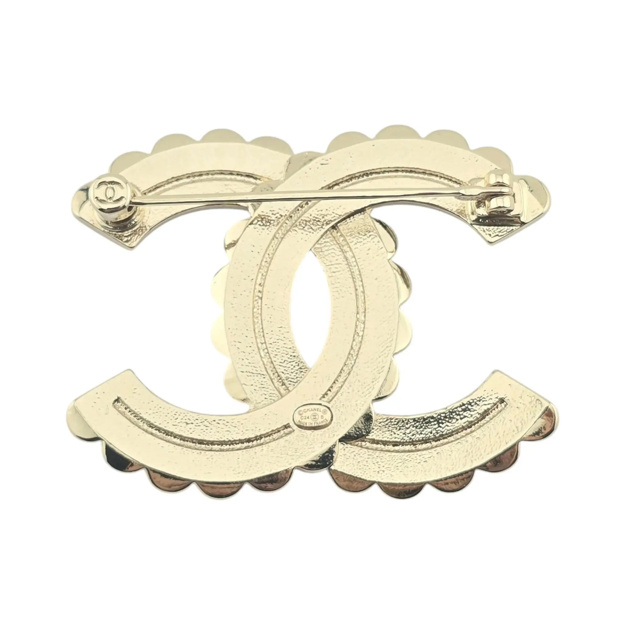 Chanel CC Enamel Black/White Brooch 2024 CHANEL
