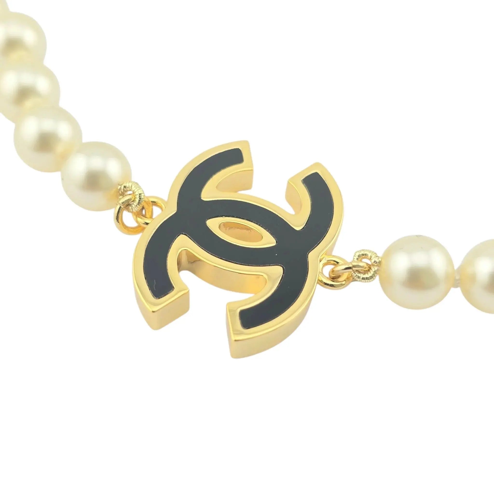 Chanel CC Faux Pearl Resin Pendant Necklace B24 CHANEL