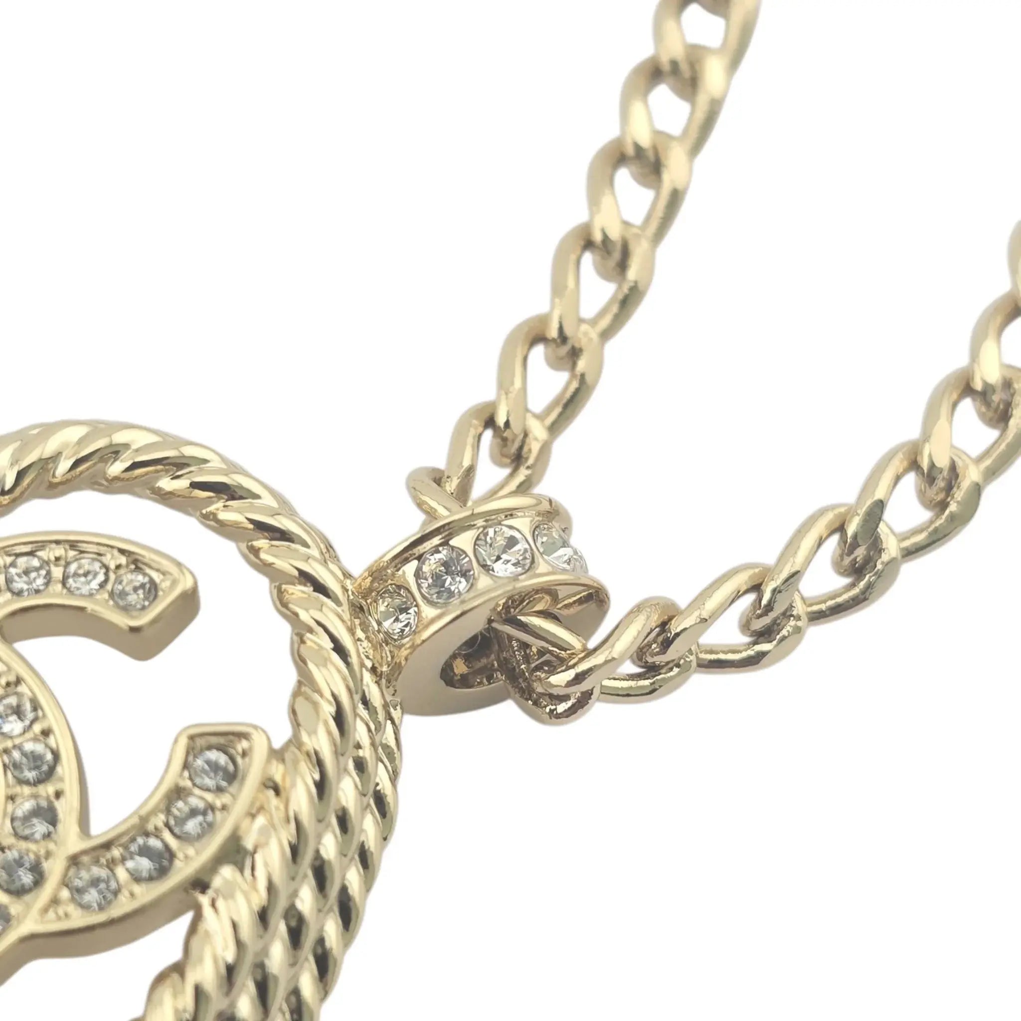 Chanel CC Heart Pendant Choker Necklace B24 CHANEL