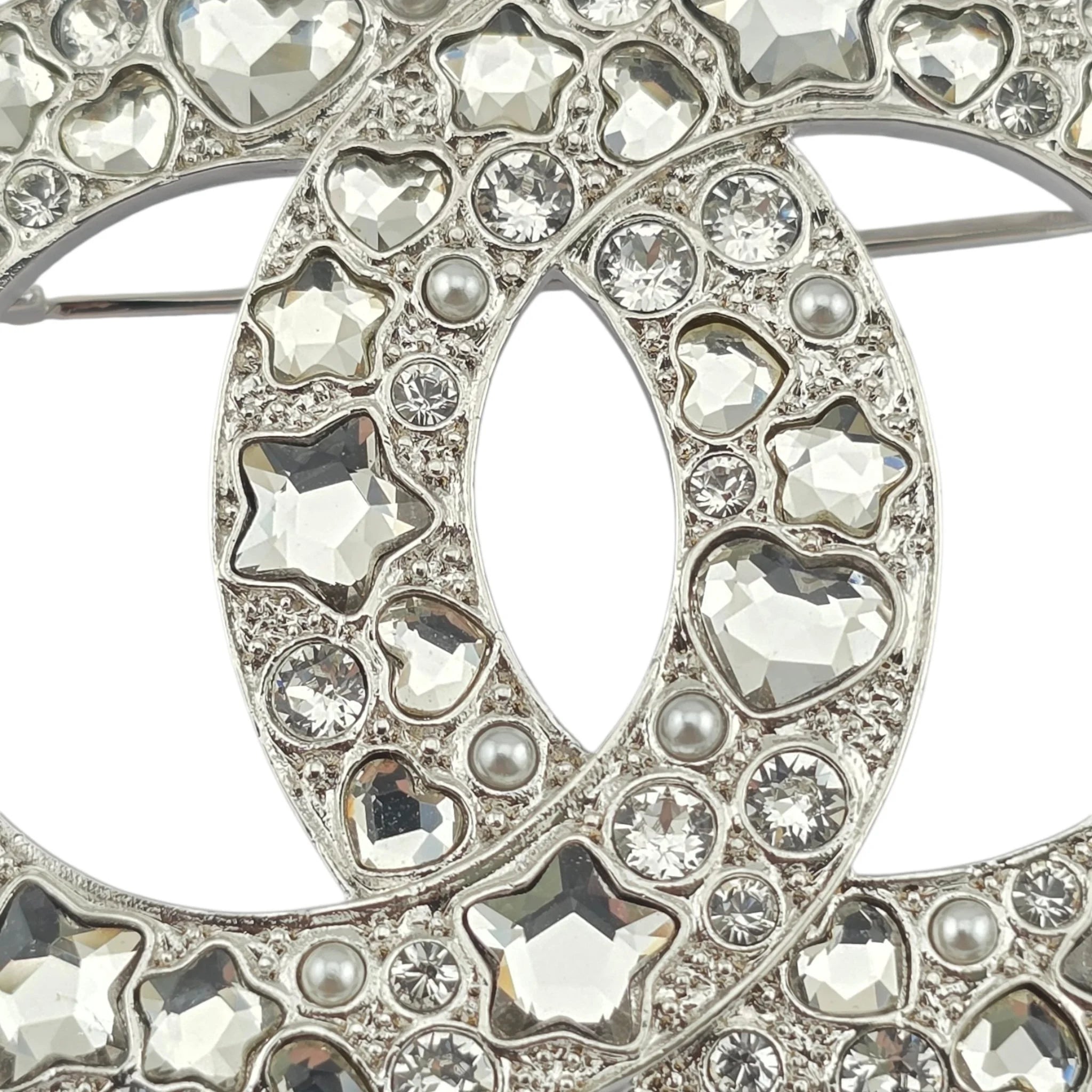 Chanel CC Silver Star Crystal Brooch 2025 CHANEL