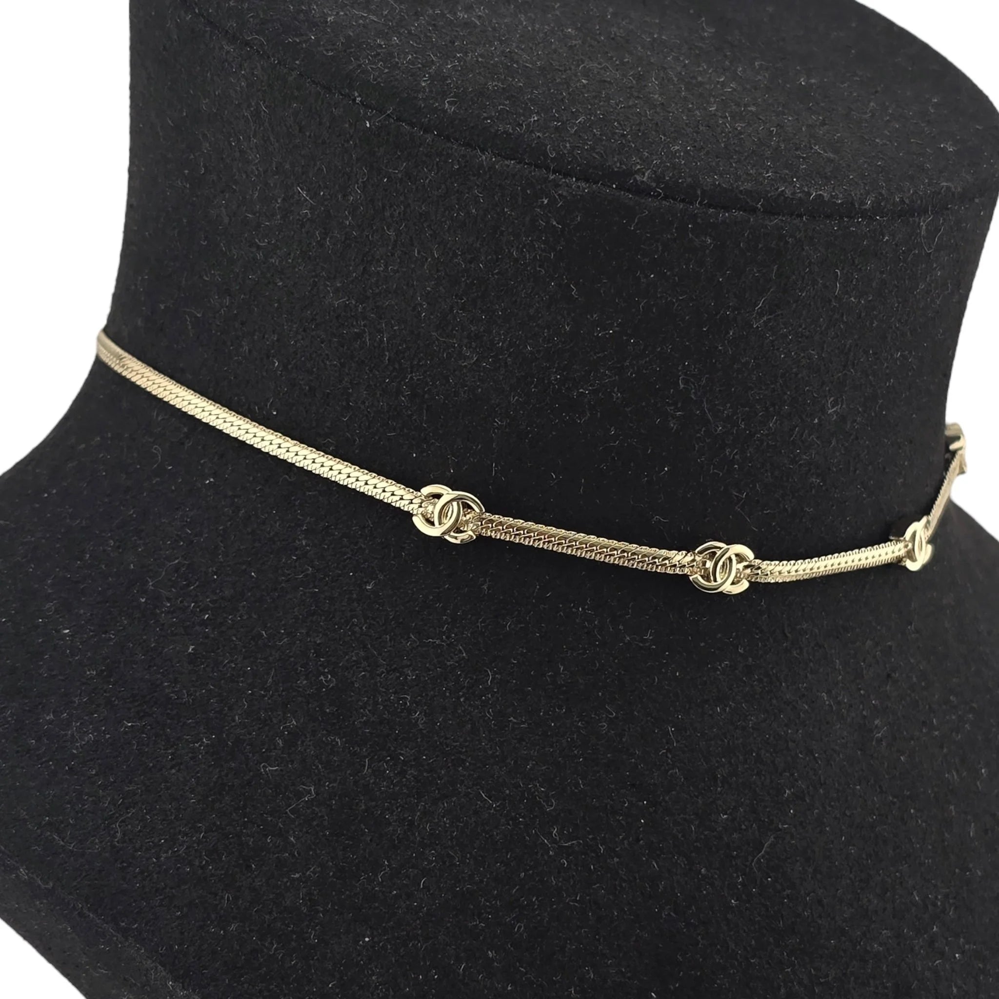 Chanel CC Thin Choker Necklace Gold 2024 CHANEL