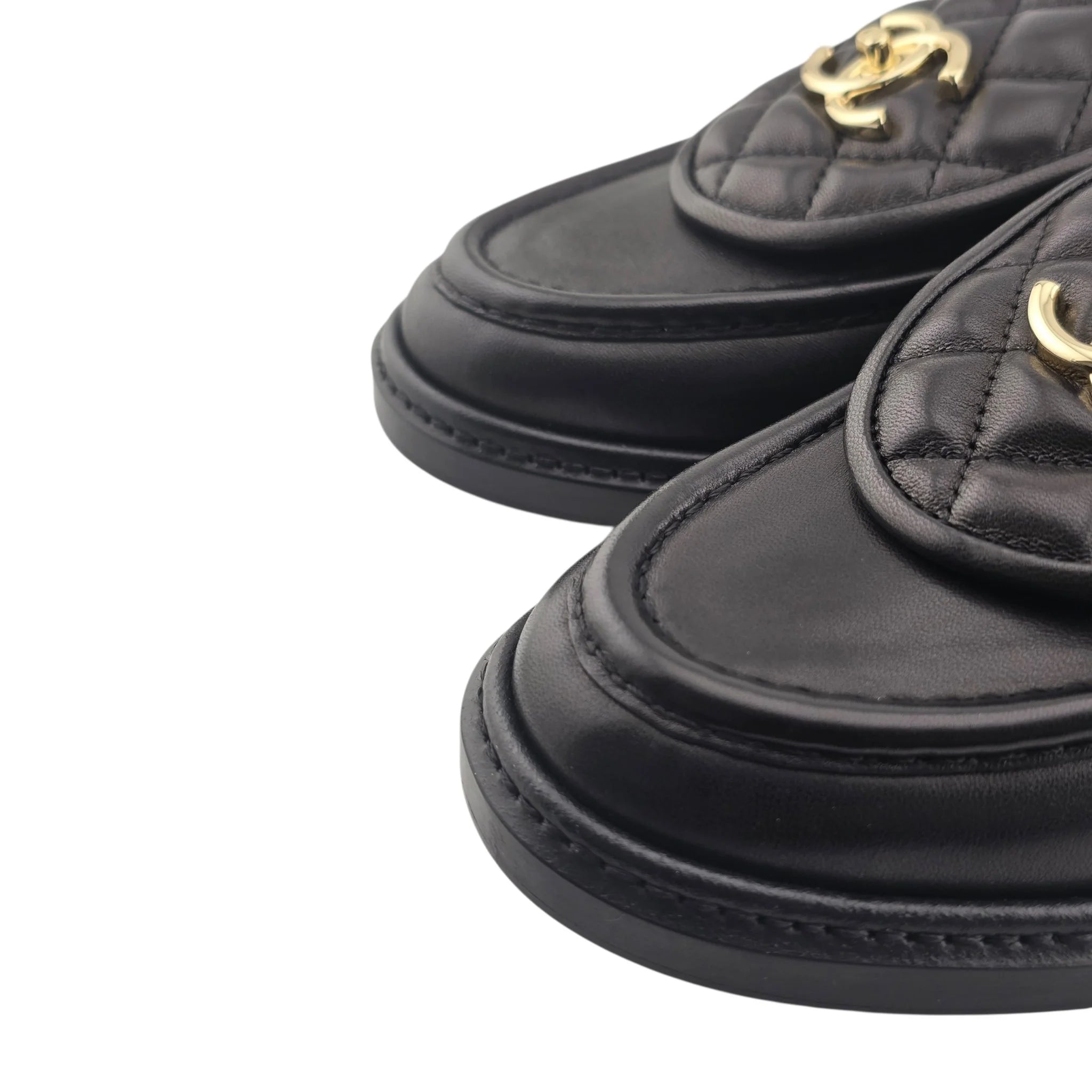 Chanel CC Lambskin Quilted Turnlock Loafers 39 Black CHANEL