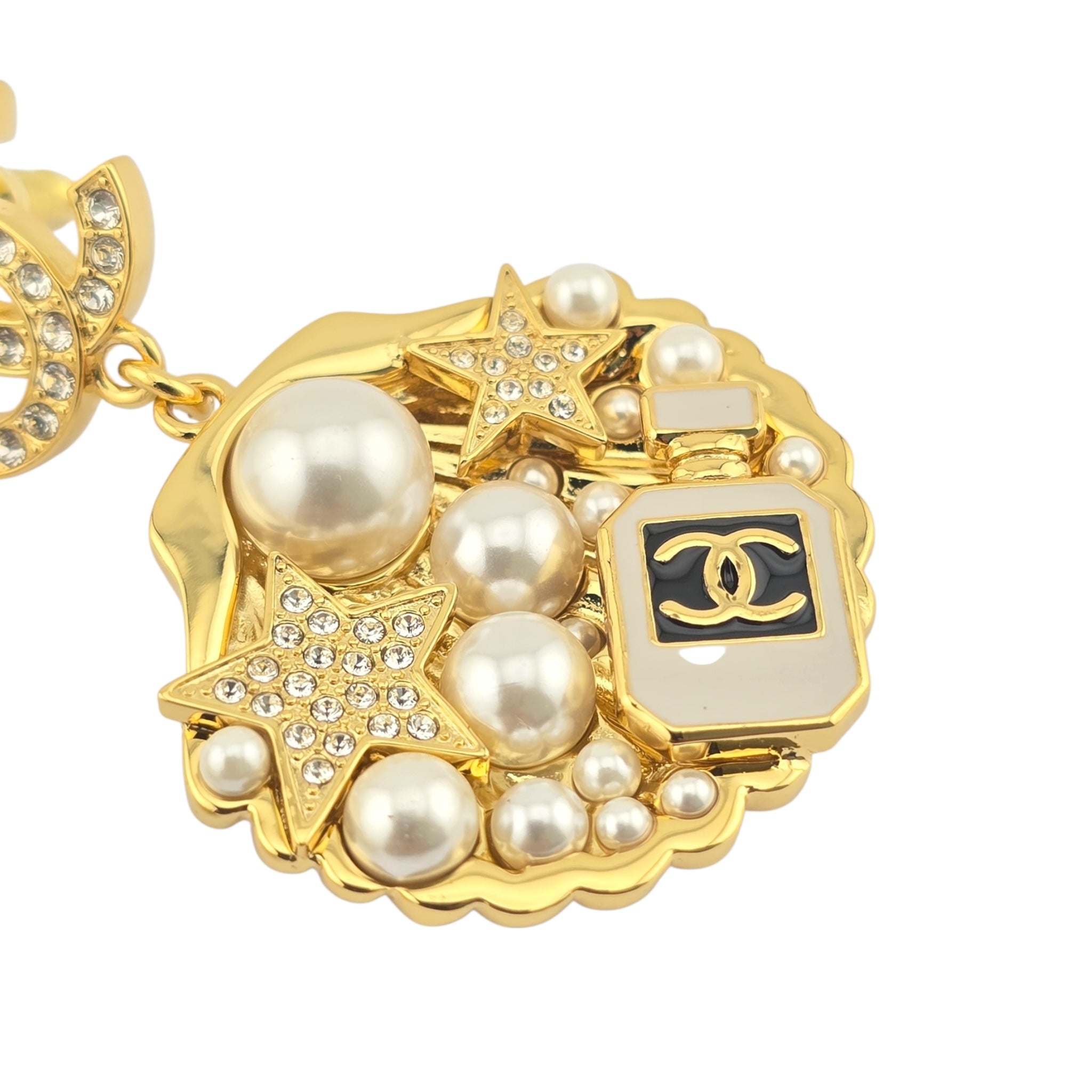 Chanel CC Shell Gold Faux Pearls Earrings 2025 CHANEL