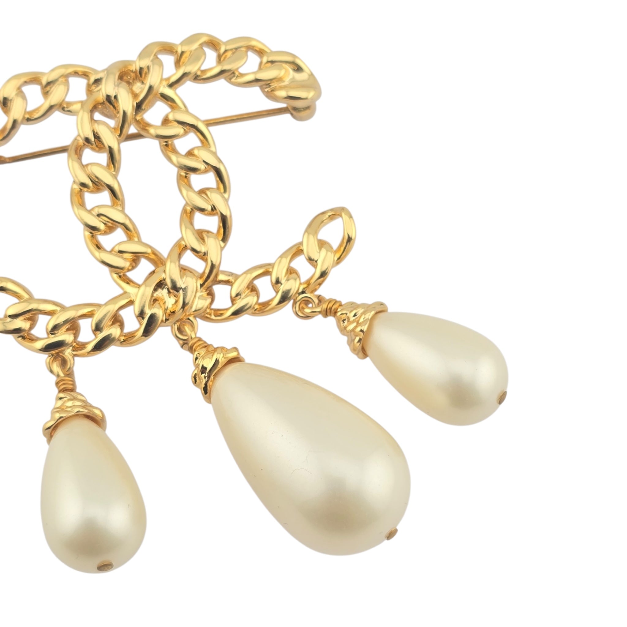 Chanel CC Gold Faux Pearl Brooch B20 K