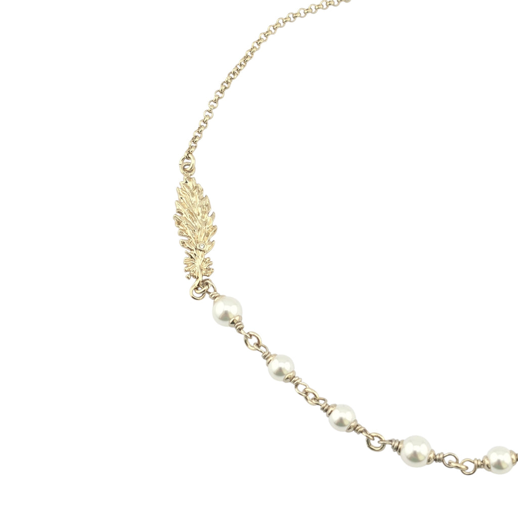 Chanel CC Gold Leaf Faux Pearls Necklace 2025