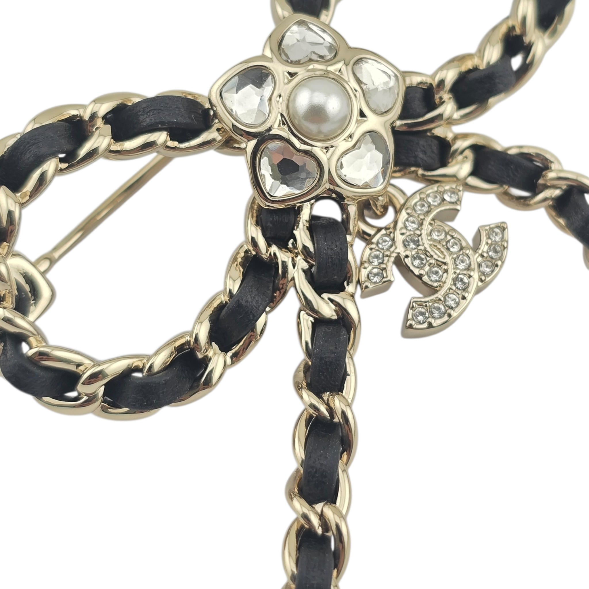 Chanel CC Bow Leather Gold Brooch 2025