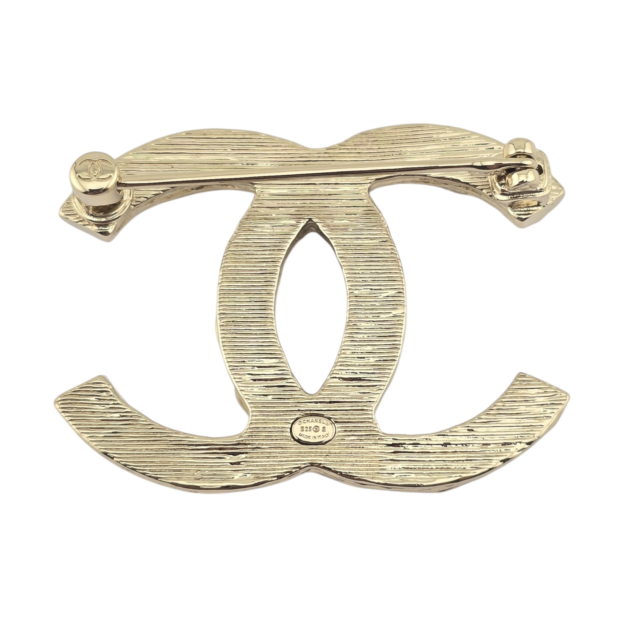 Chanel CC Metal Gold Brooch 2025 CHANEL