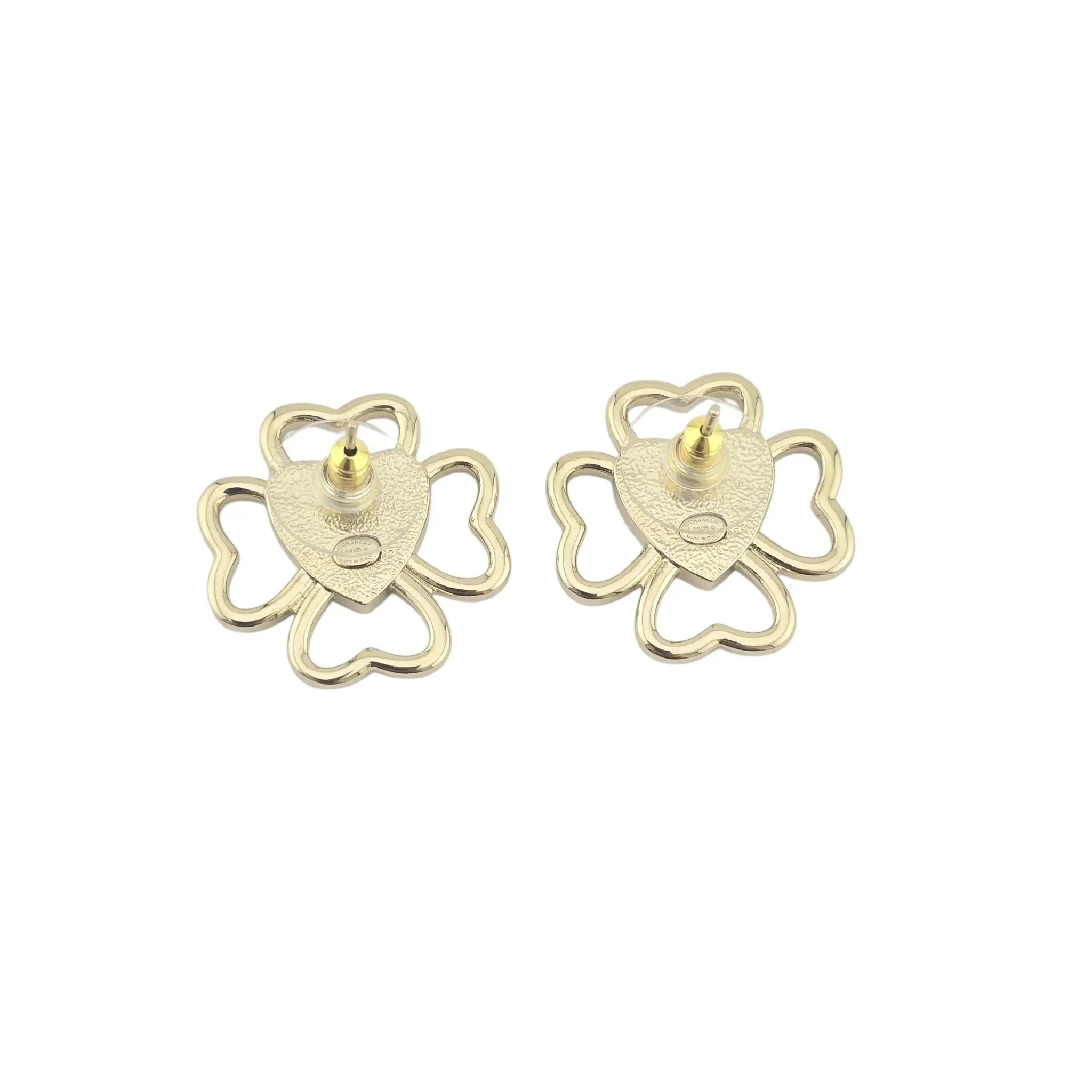 Chanel CC Heart White/Gold Earrings 2025 CHANEL