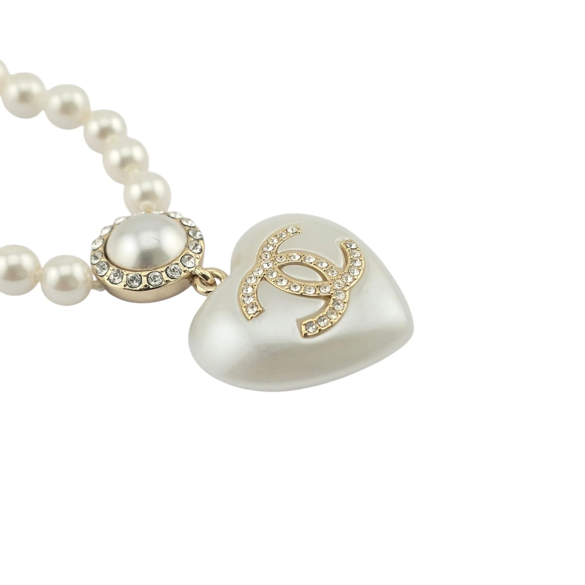 Chanel CC Pearl Crystal Heart Gold Short Necklace A21 CHANEL