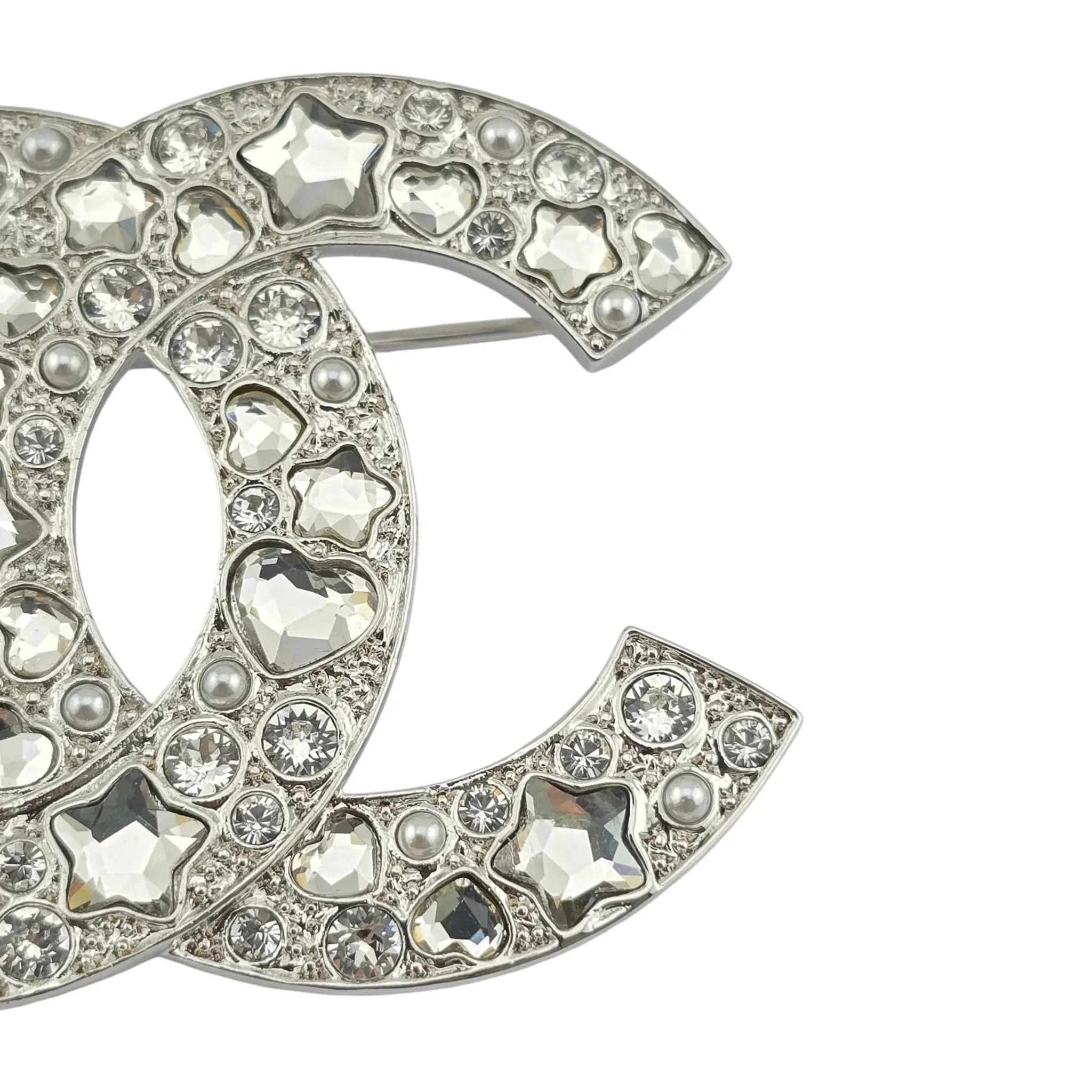 Chanel CC Silver Star Crystal Brooch 2025 CHANEL