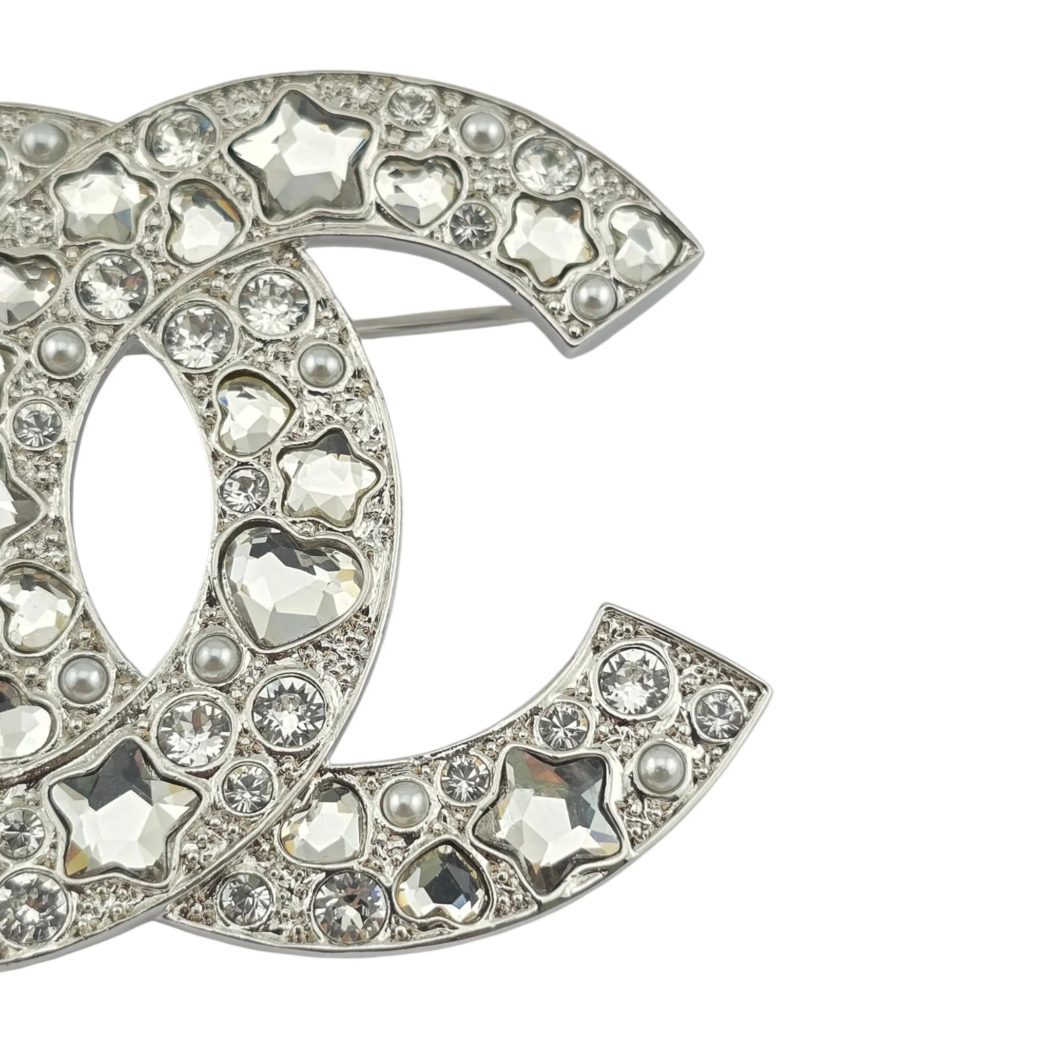 Chanel CC Silver Star Crystal Brooch 2025 CHANEL