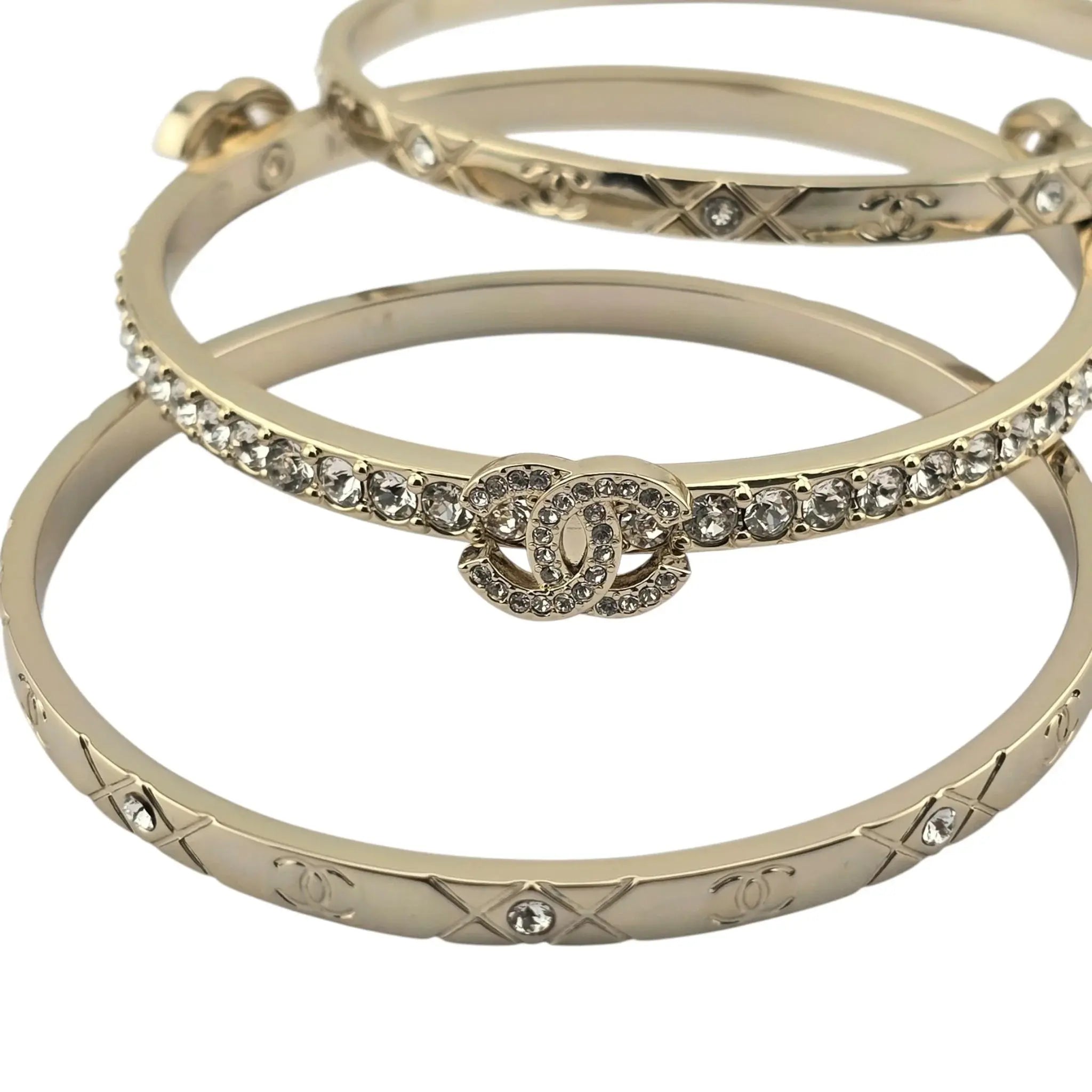 Chanel CC Cuff Bangle Gold Set M 2025 CHANEL