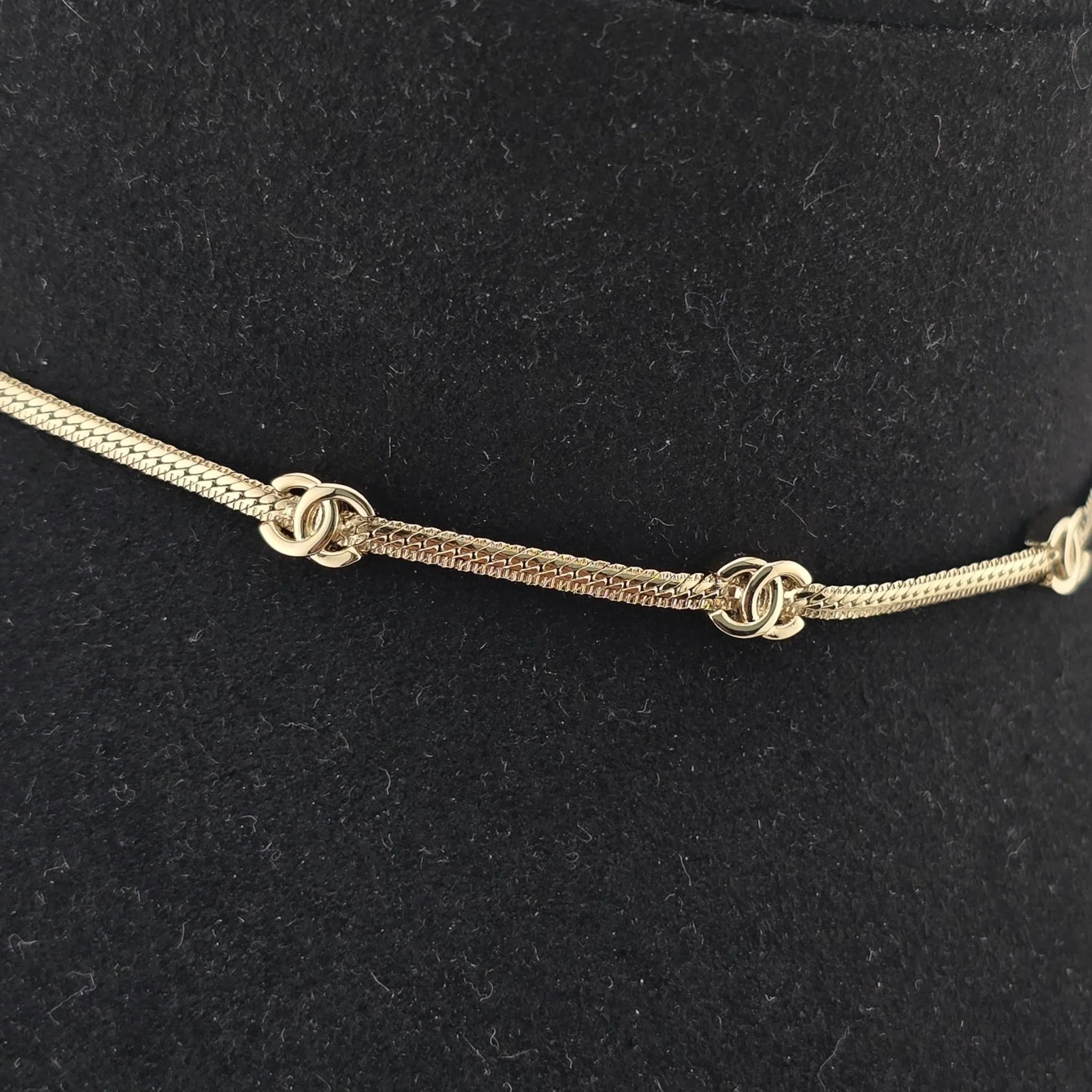 Chanel CC Thin Choker Necklace Gold 2024 CHANEL