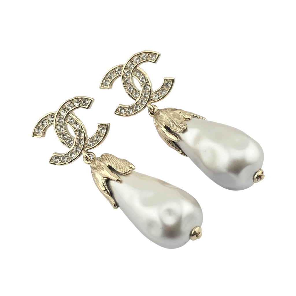 Chanel CC Faux Pearl Gold Leaf Earrings 2025 CHANEL