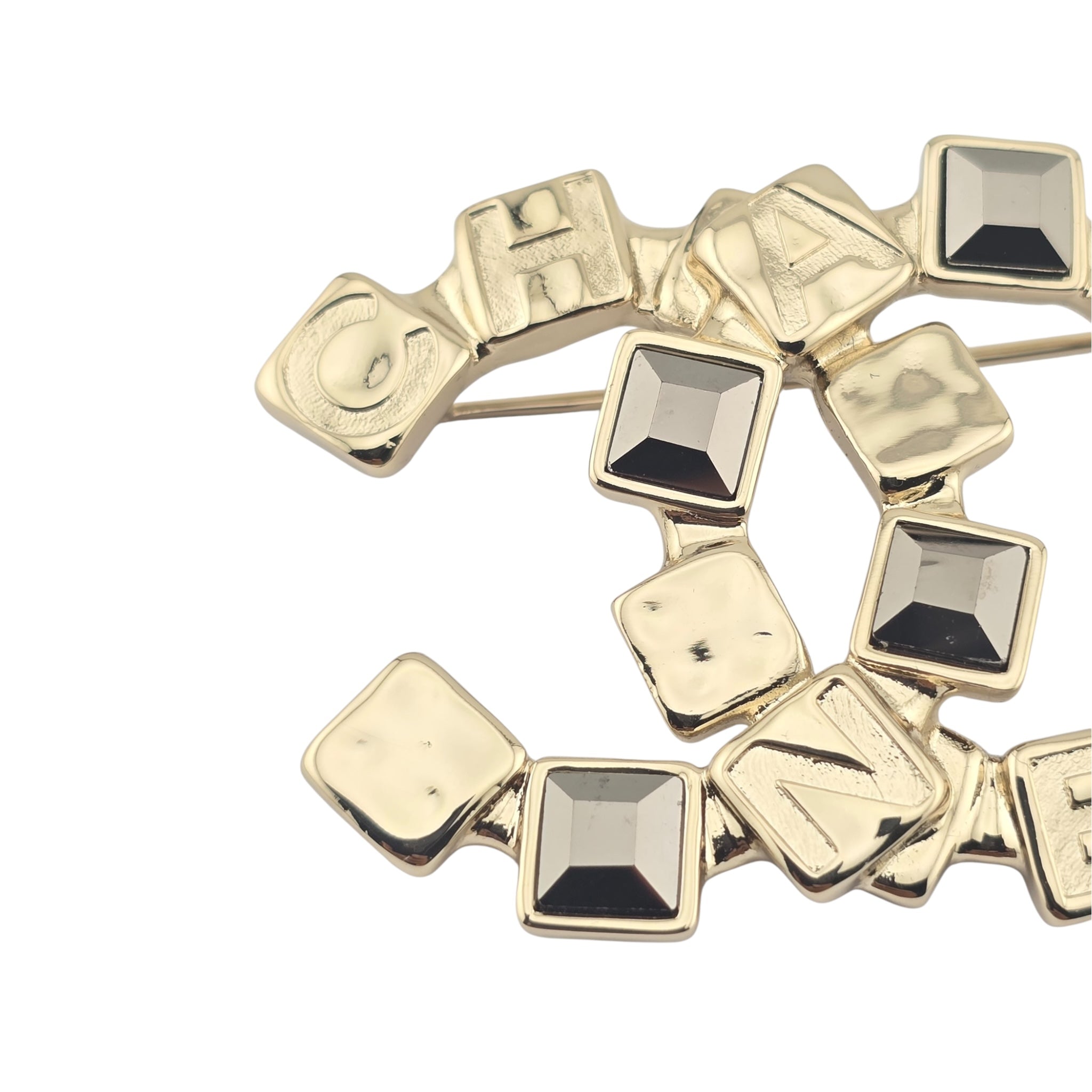 Chanel CC Logo Gold Brooch 2024