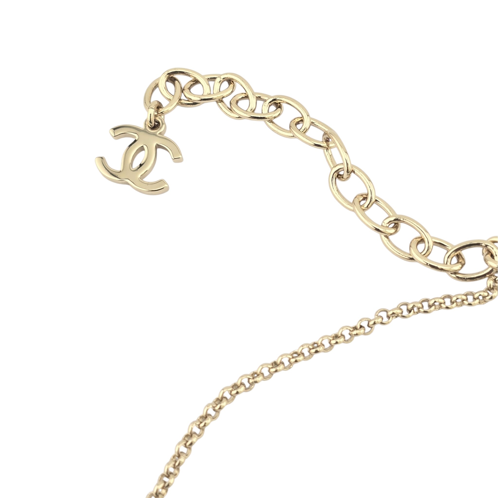Chanel CC Gold Leaf Faux Pearls Necklace 2025