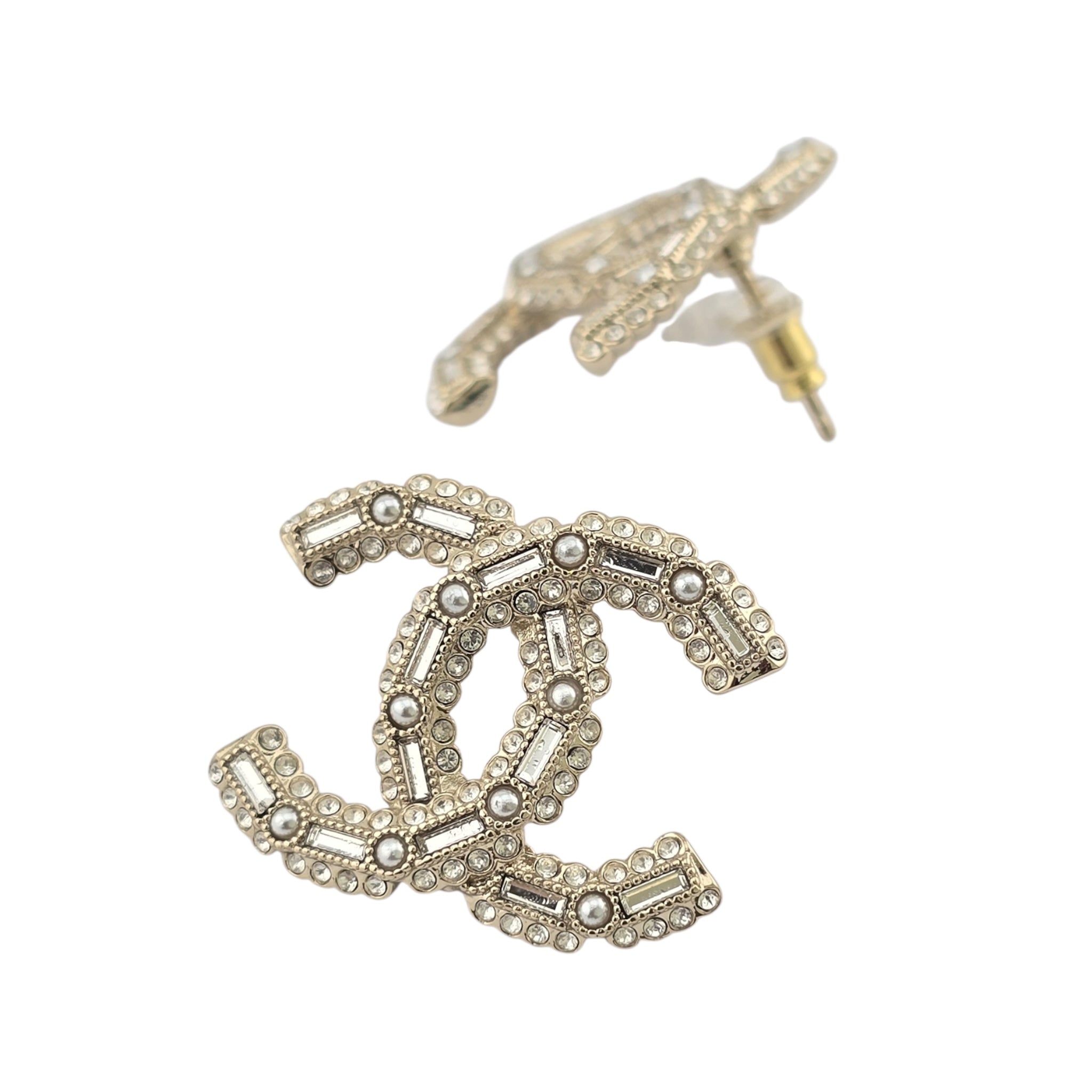 Crystal Baguette Pearl CC Earrings Gold Pearly White