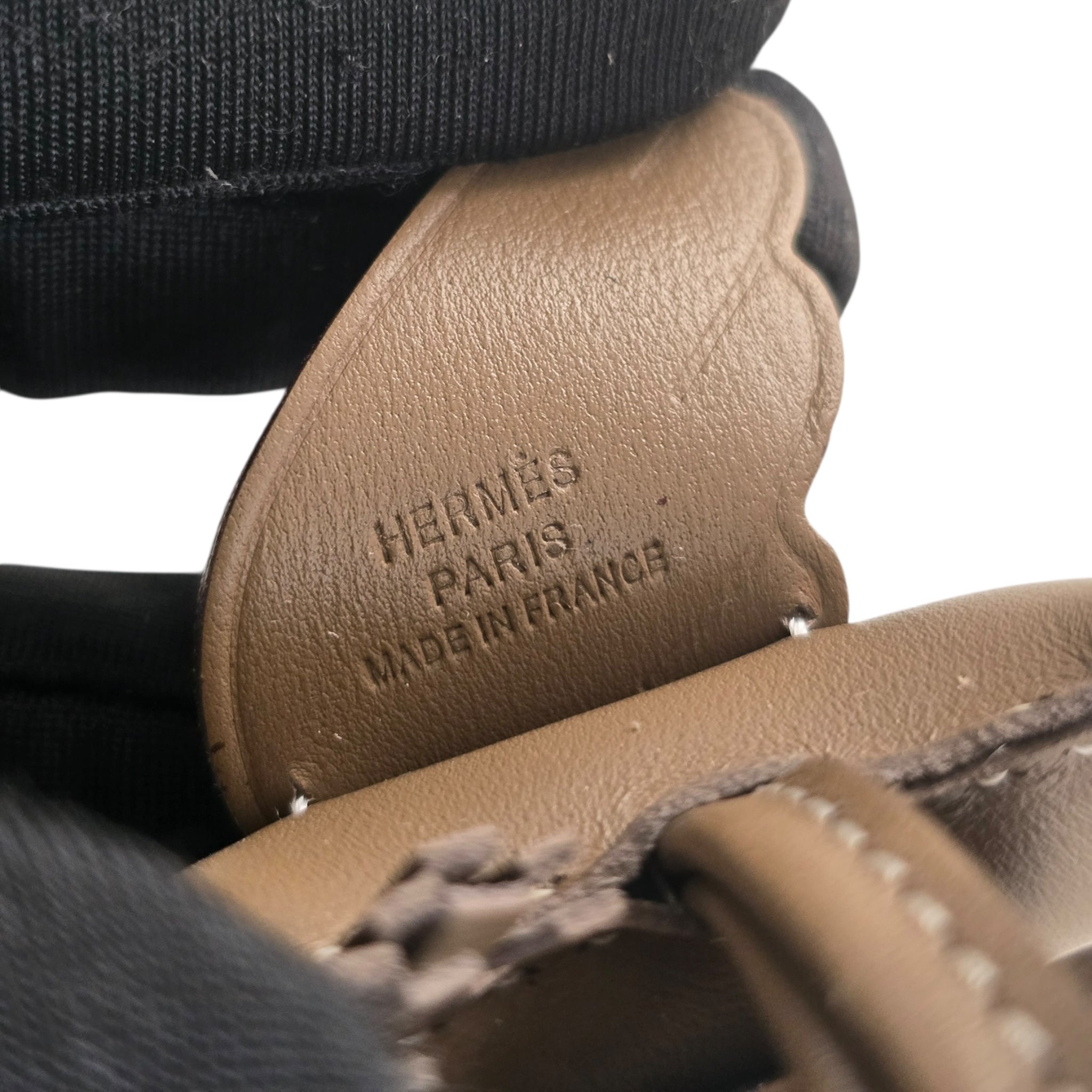 Hermes Rodeo Pegase PM Bag Charm Etoupe/Blanc HERMES