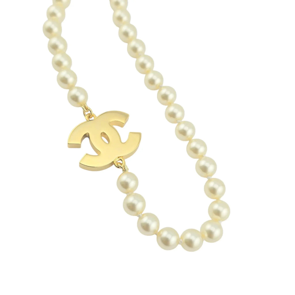 Chanel CC Faux Pearl Resin Pendant Necklace B24 CHANEL