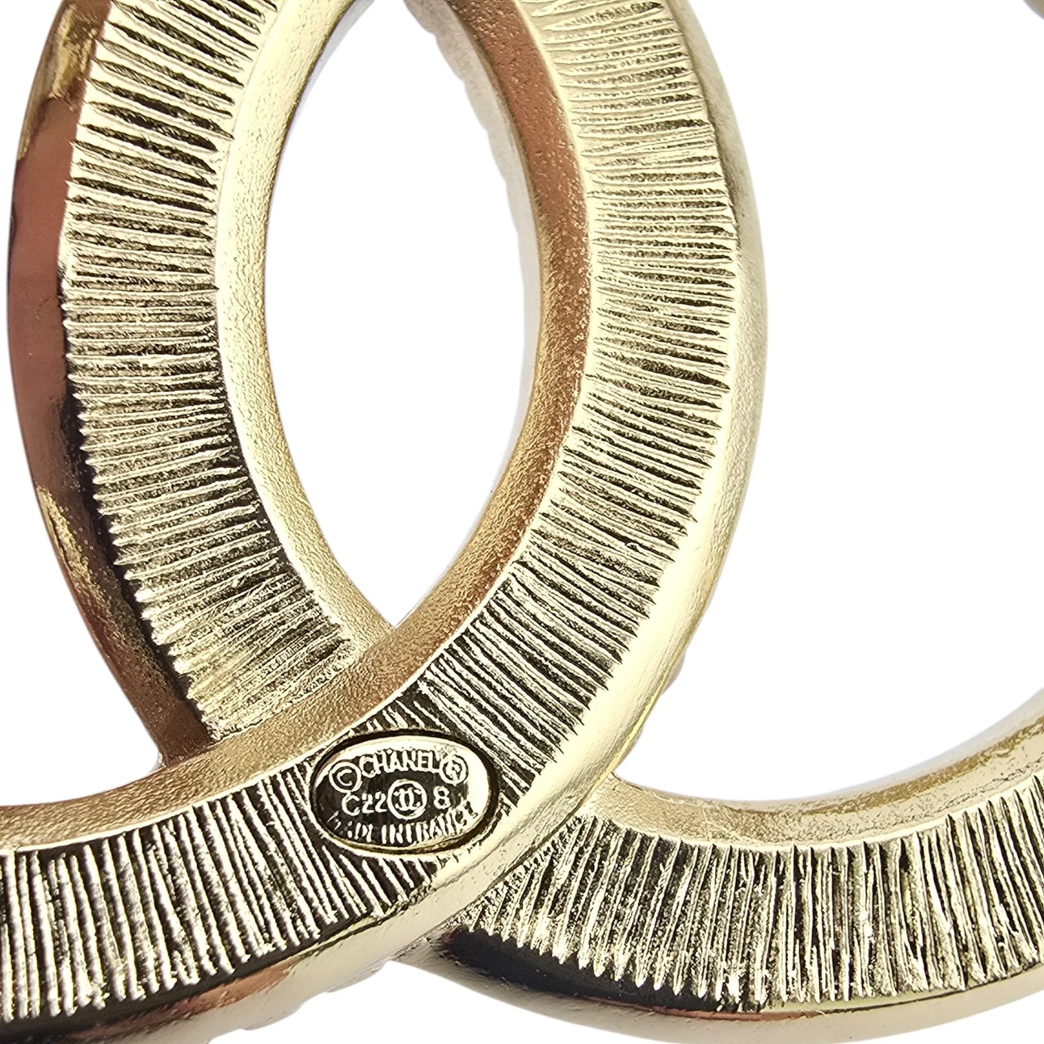 Chanel CC Metal Chain Quilted Brooch Gold 2022 CHANEL