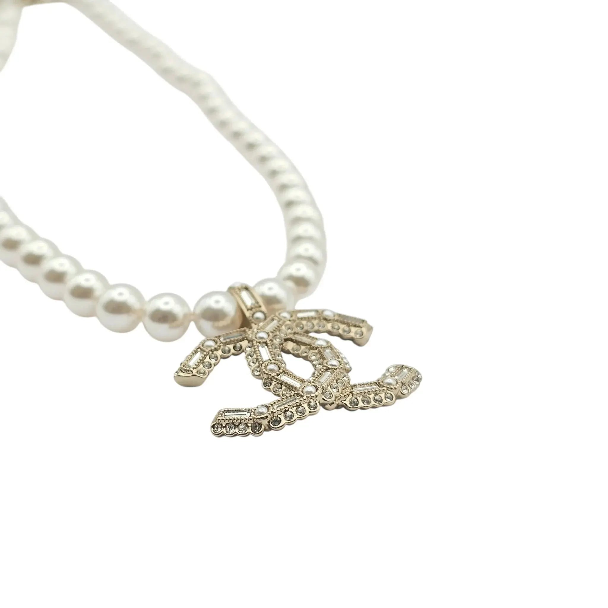 Chanel Faux Pearl & Strass CC Pendant Necklace 2022 BIJOUX HEAVEN