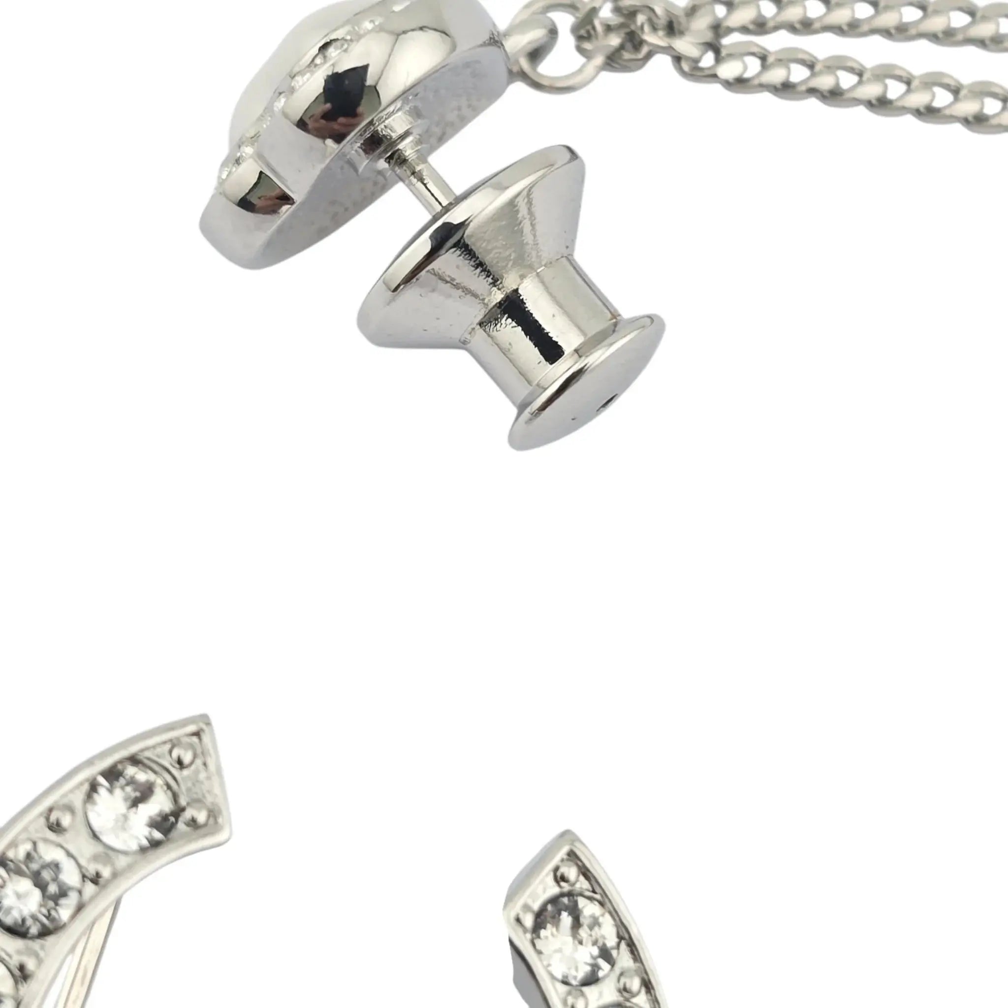 Chanel CC Multi Strand Chain Heart Brooch 2023 CHANEL