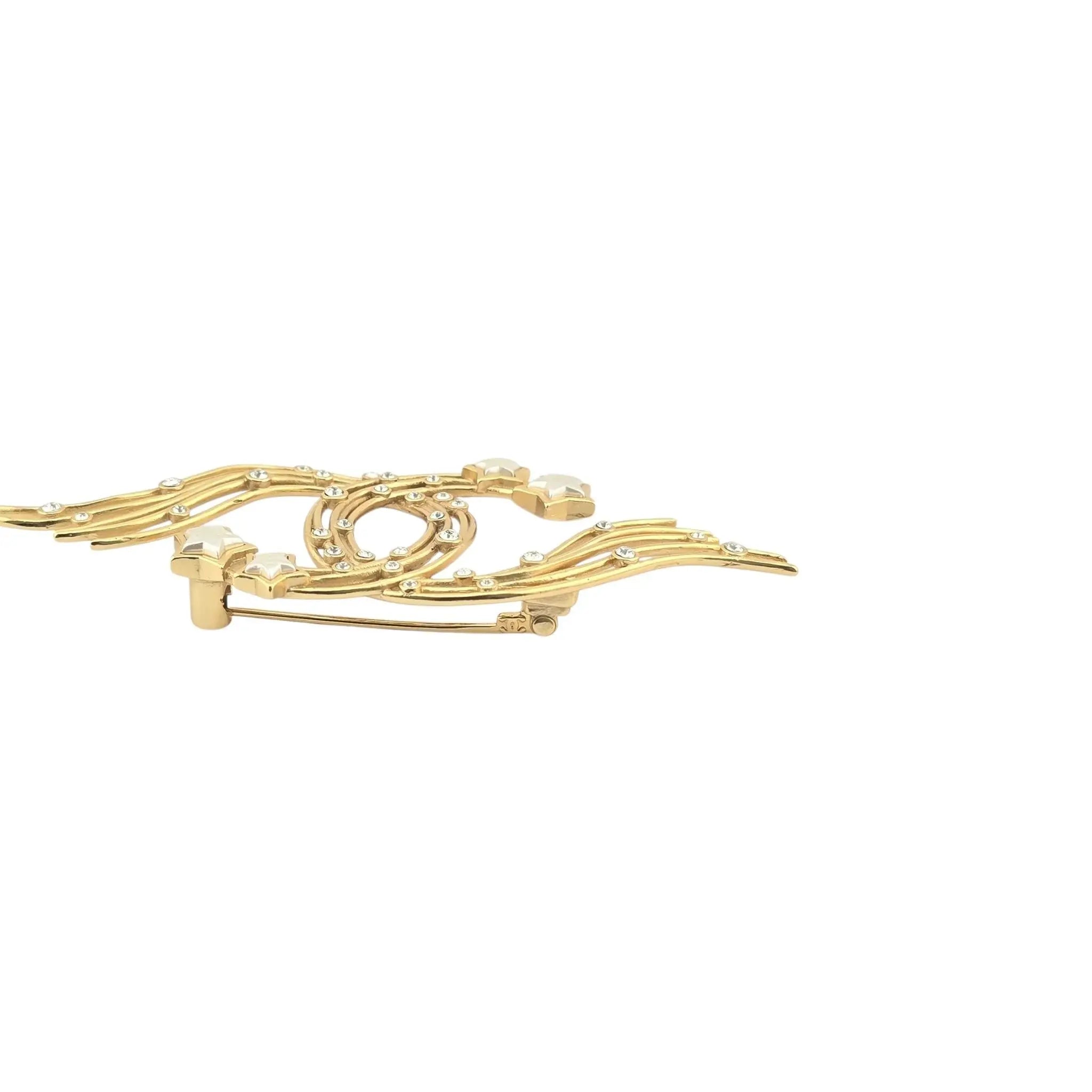 Chanel CC Gold Pearl White Star Brooch B24 CHANEL