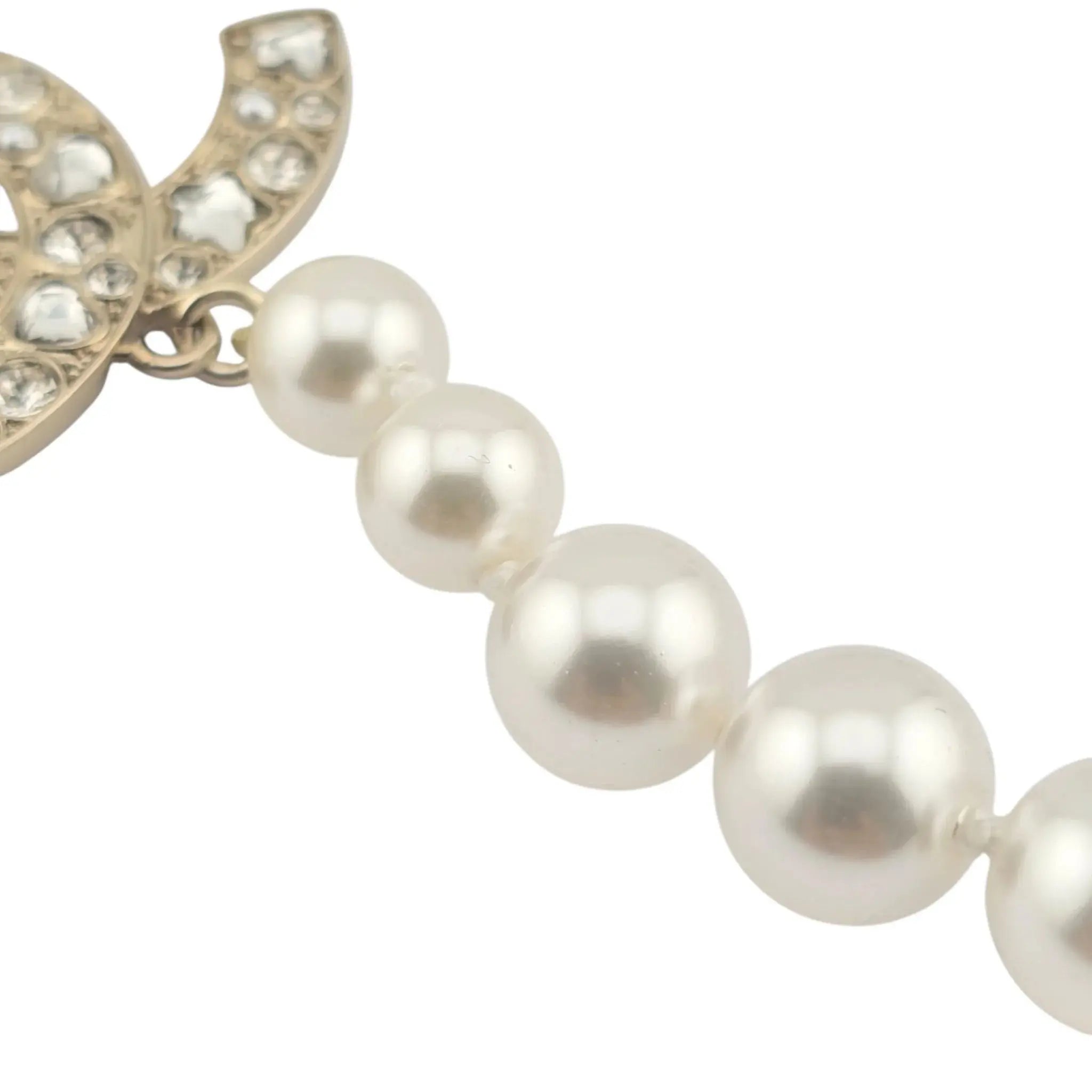 Chanel CC Faux Pearl Gold Necklace 2025 CHANEL