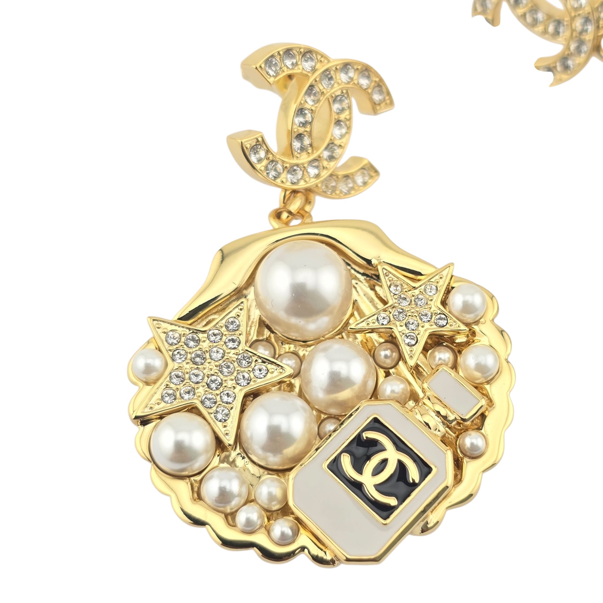 Chanel CC Shell Gold Faux Pearls Earrings 2025 CHANEL