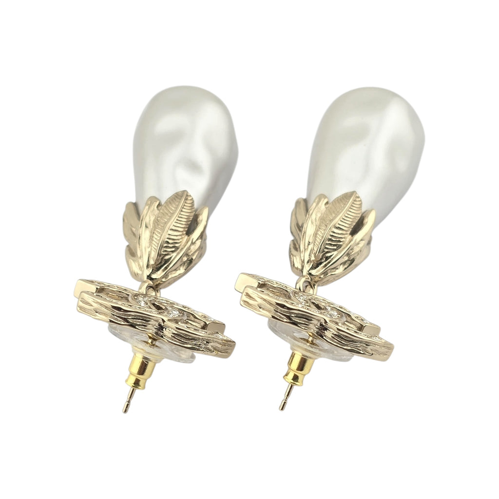 Chanel CC Faux Pearl Gold Leaf Earrings 2025 CHANEL