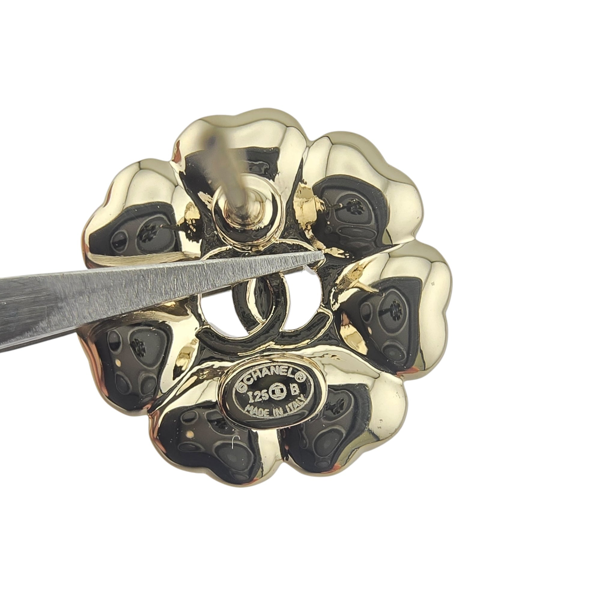 Chanel CC Crystal Floral Stud Earrings 2025