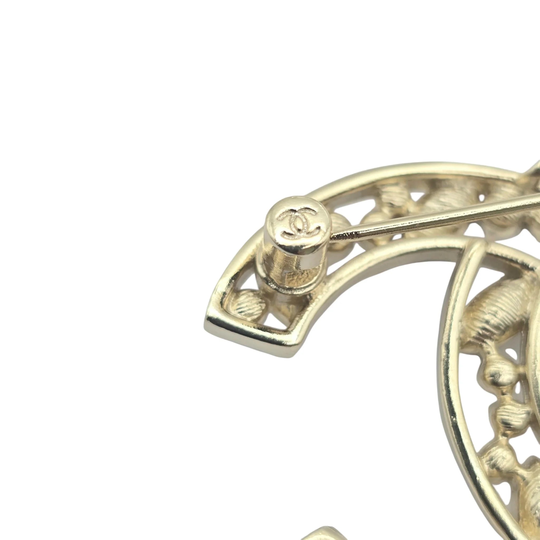 Chanel CC Gold/Crystal Brooch 2020 CHANEL