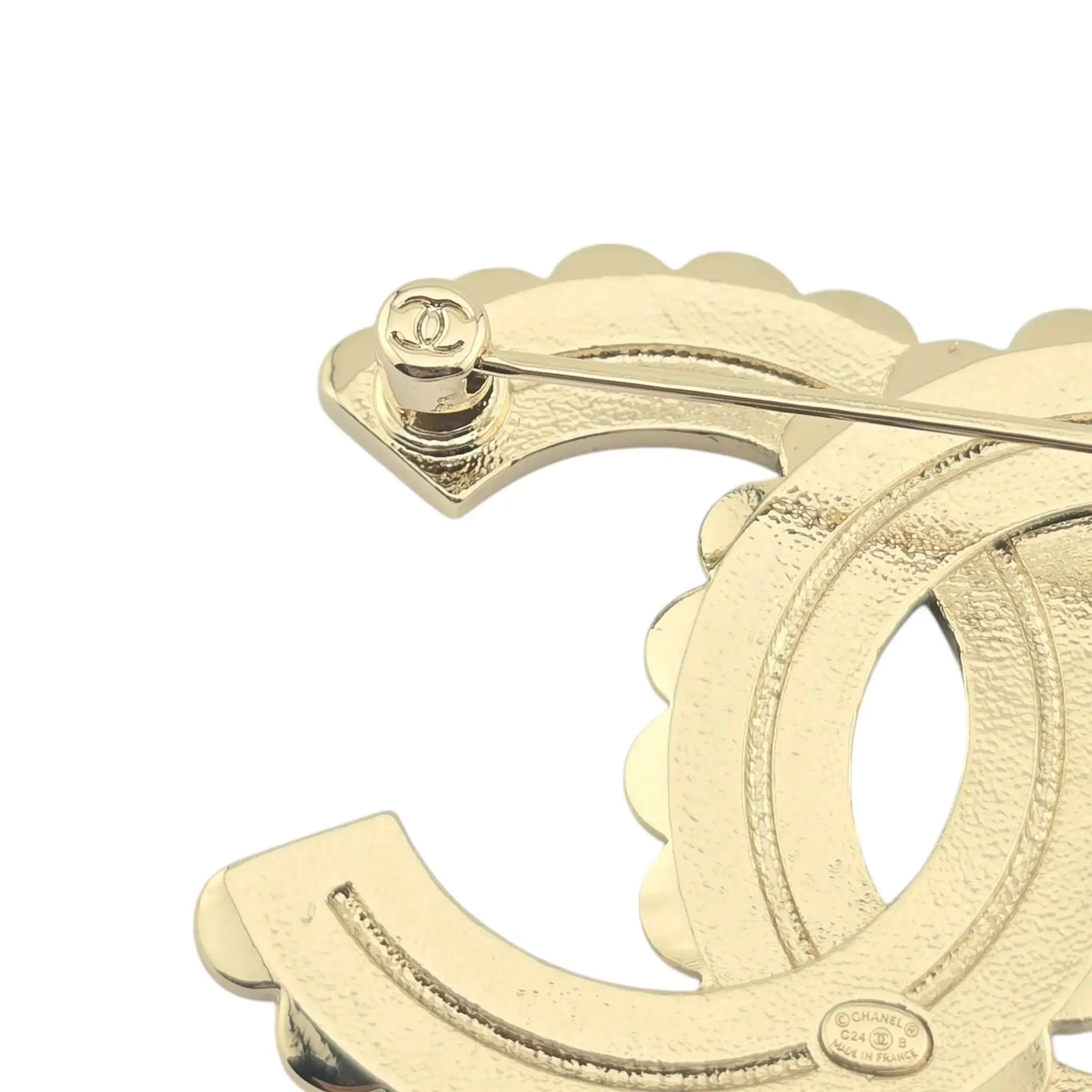 Chanel CC Enamel Black/White Brooch 2024 CHANEL