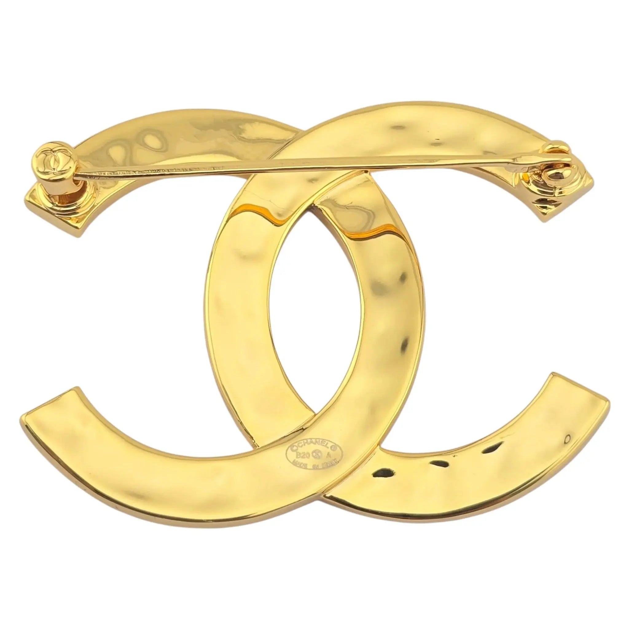 Chanel CC Metal Paris Button Large Brooch Gold 2020 CHANEL