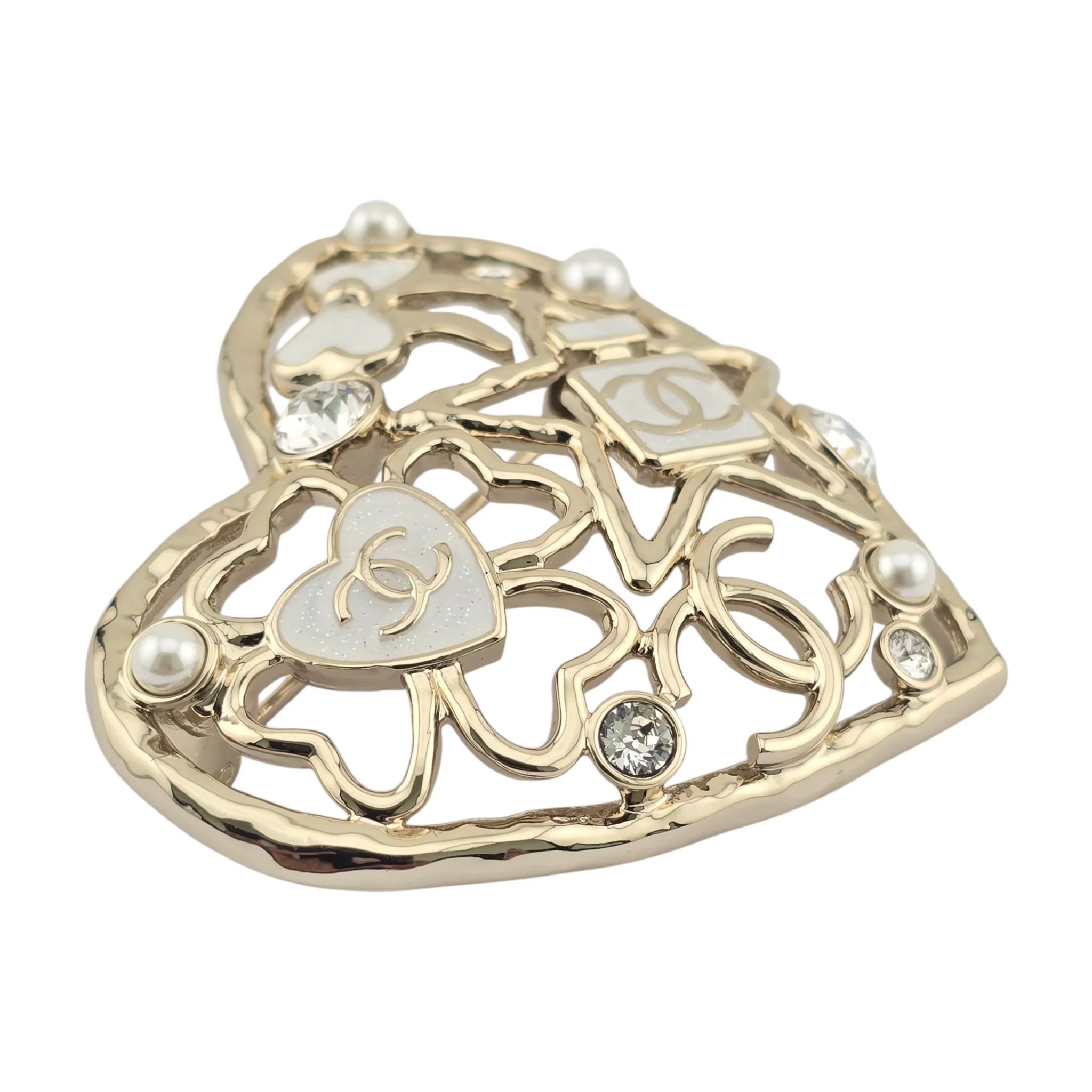 Chanel CC Heart Brooch 2025 CHANEL