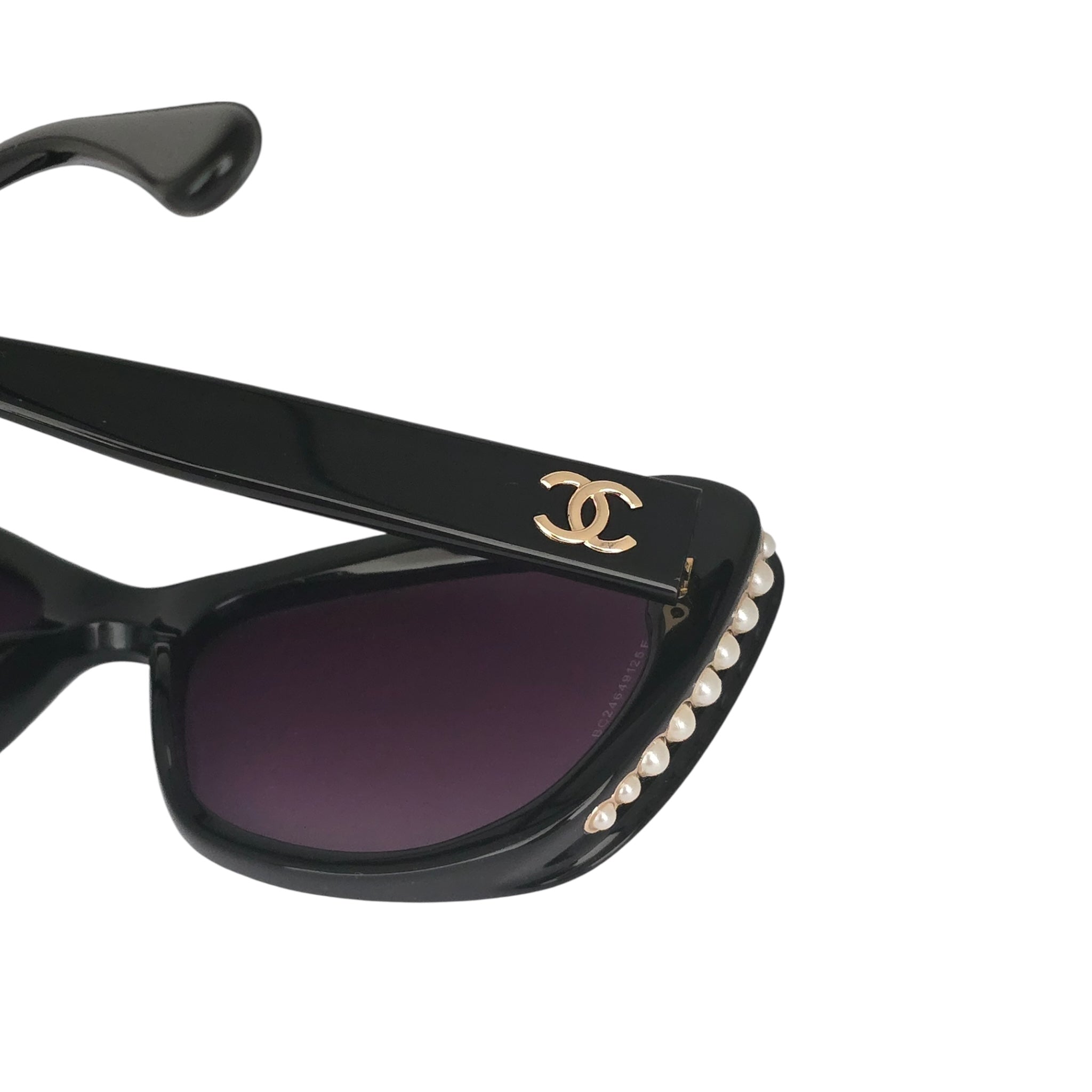 Chanel Acetate Pearl Cat Eye CC Sunglasses