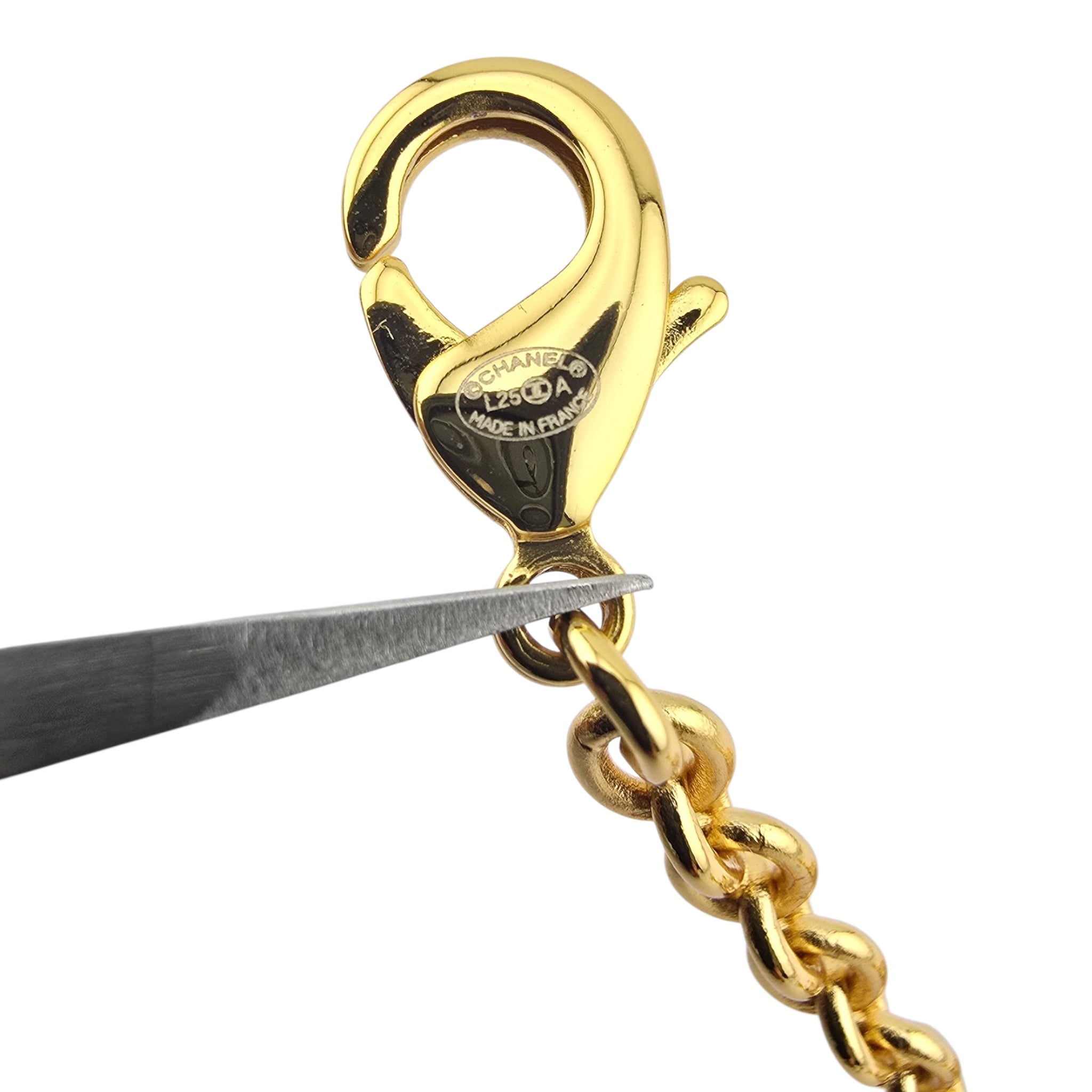 Chanel CC Gold Black Heart Leaf Necklace 2025