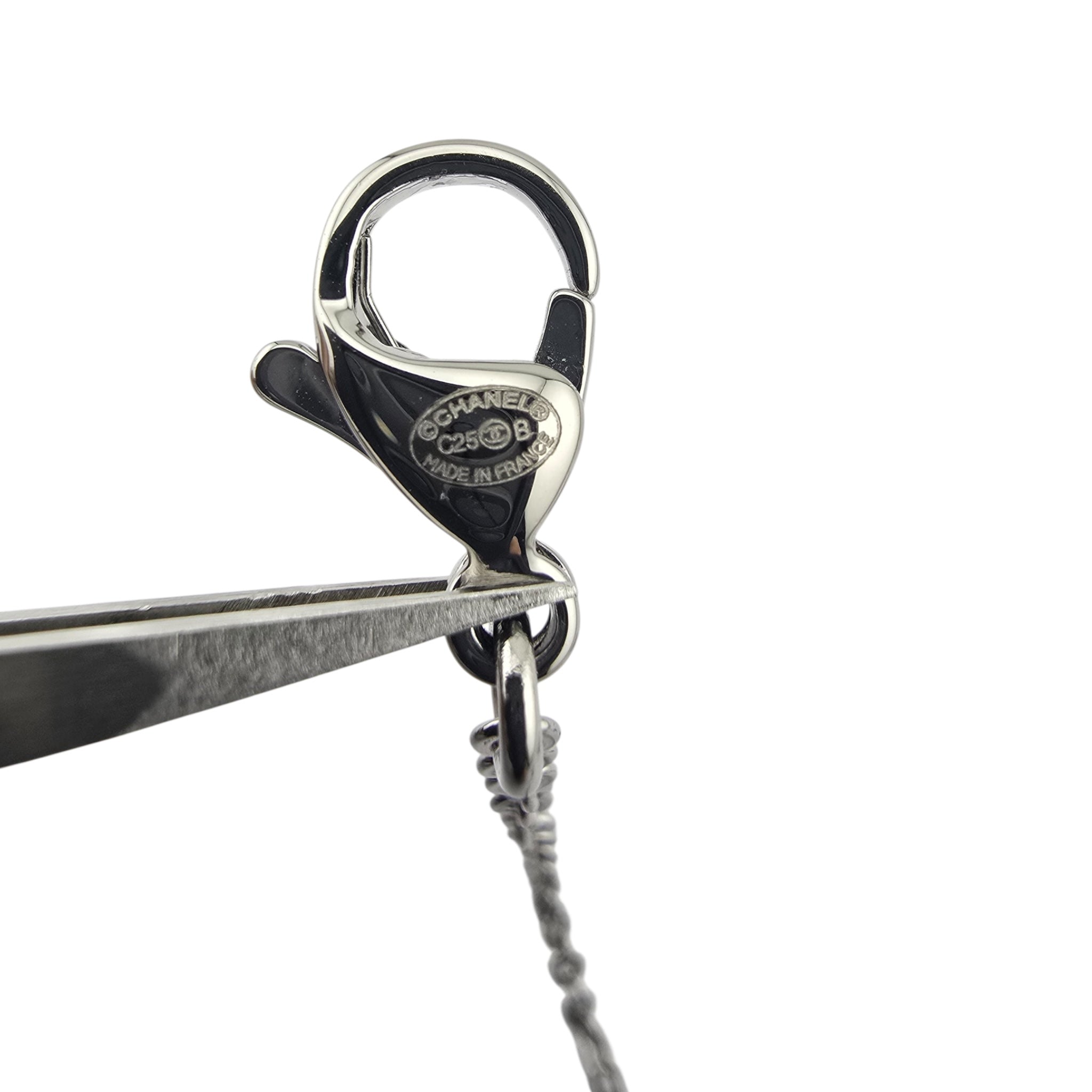 Chanel CC Silver Crystal Enamel Bow Necklace 2025