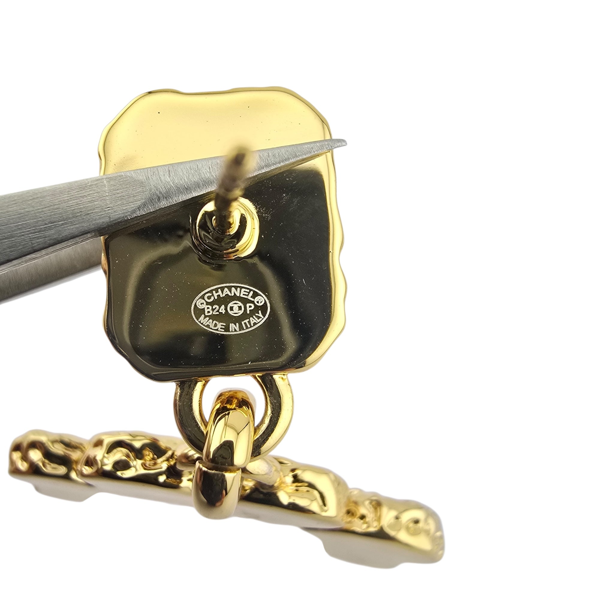 Chanel CC Clover Heart Black Gold Earrings 2024 CHANEL