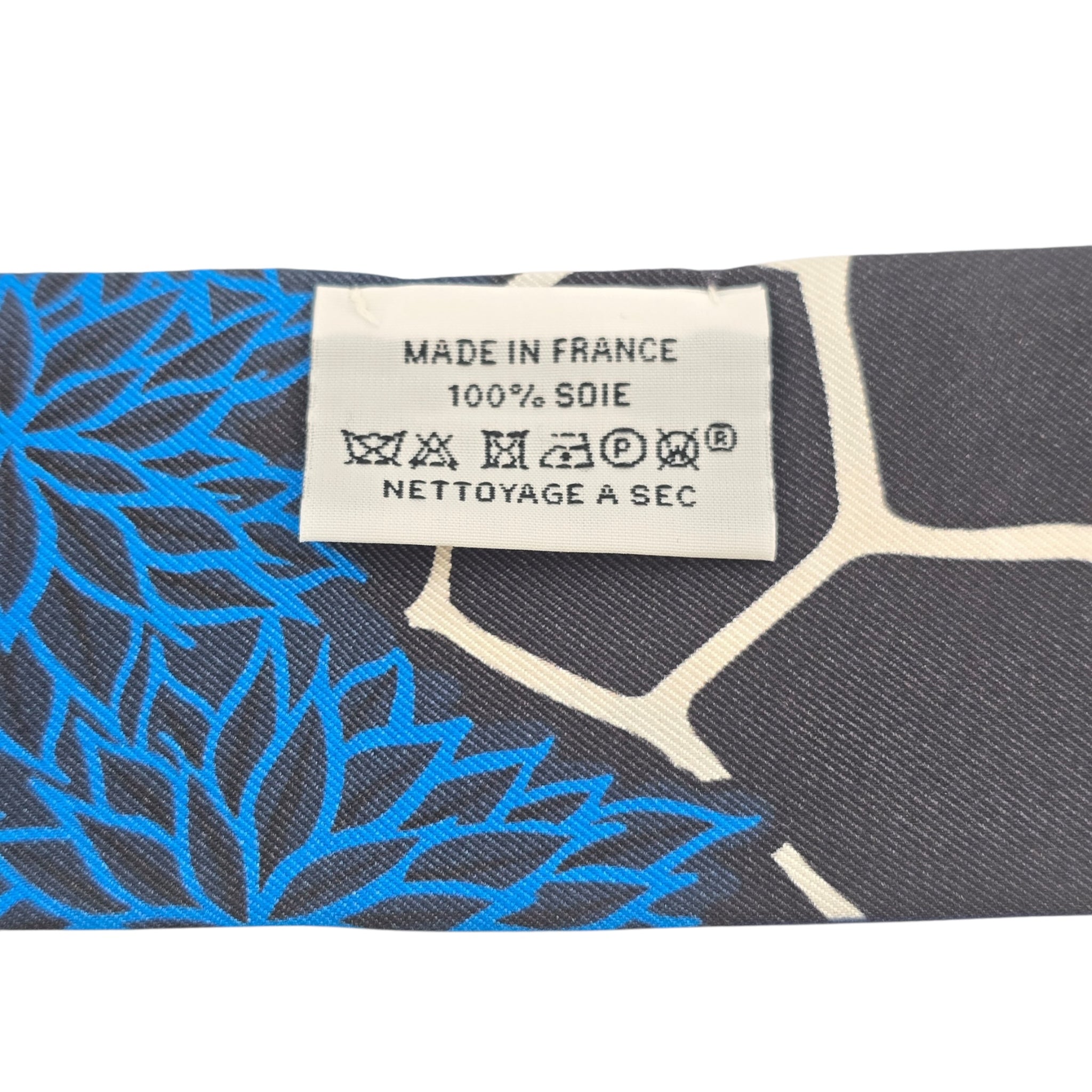 Hermes Silk Twilly The Three Graces Black Blue HERMES