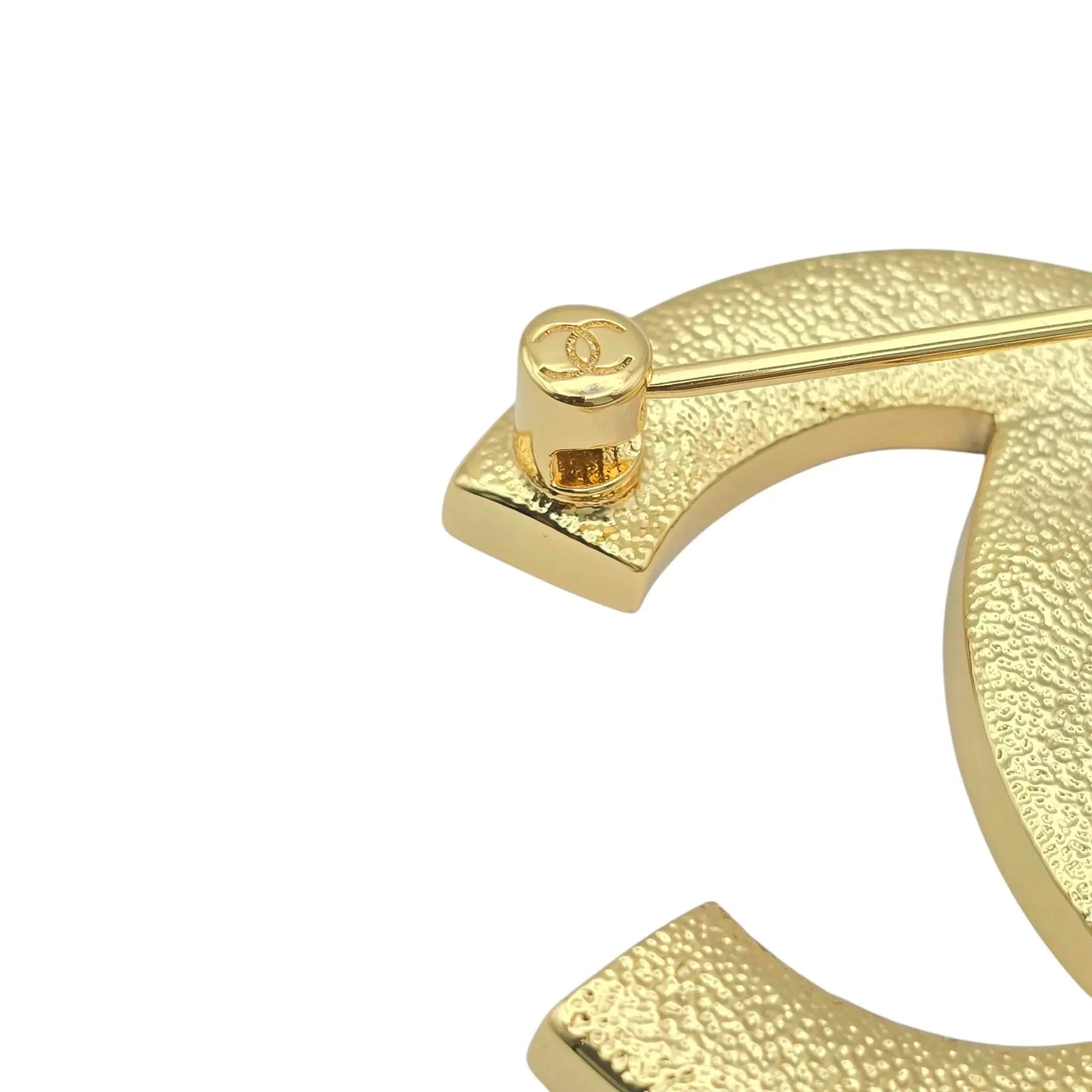 Chanel Metal Resin CC Star Logo Brooch Gold Black 2024 CHANEL