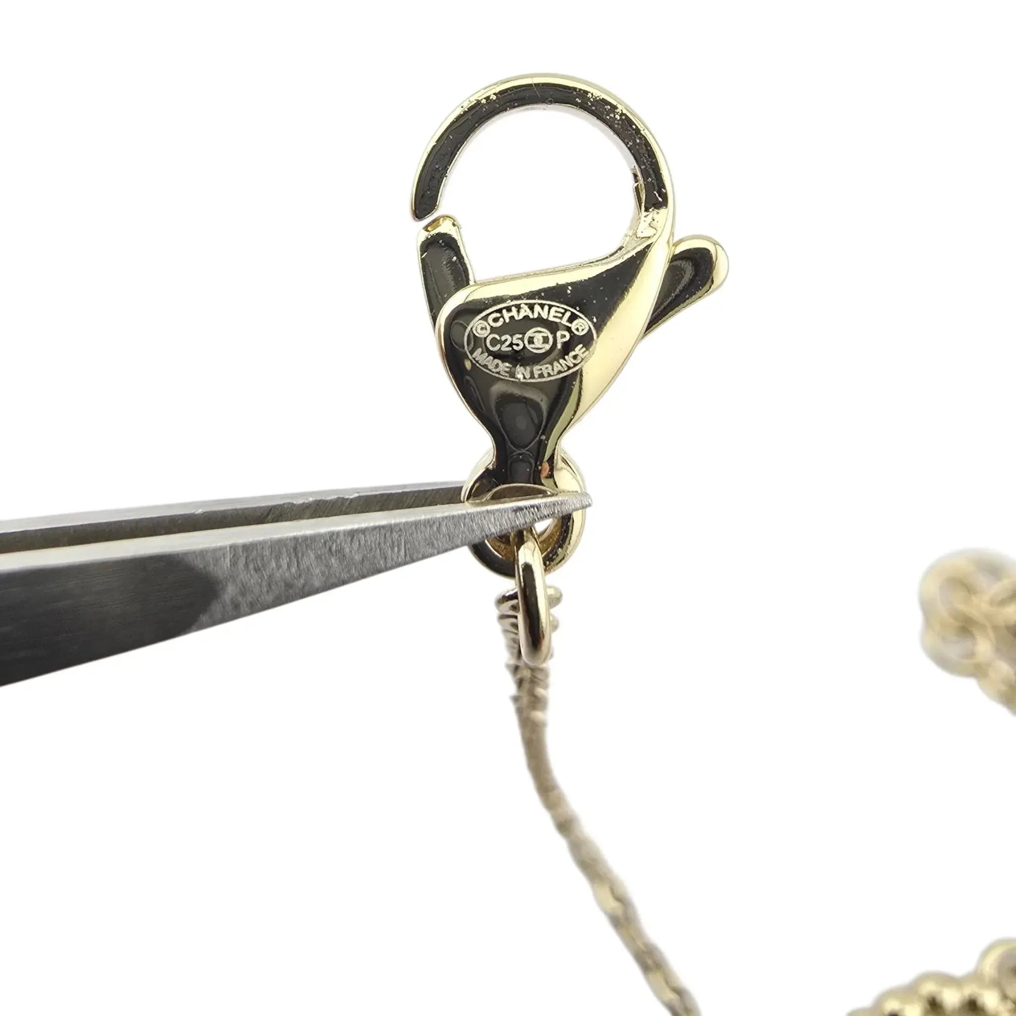 Chanel CC Crystal Heart Gold Necklace 2025 CHANEL